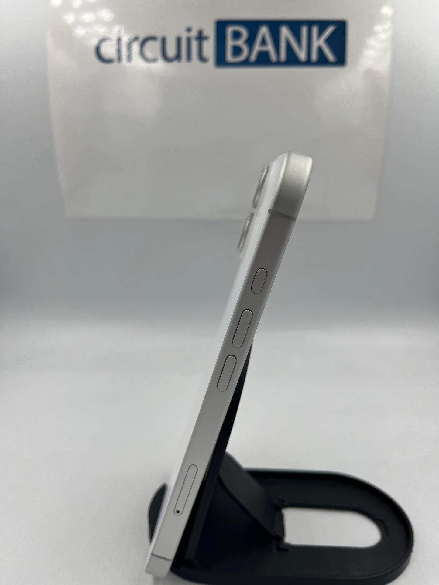 iPhone 16 128GB