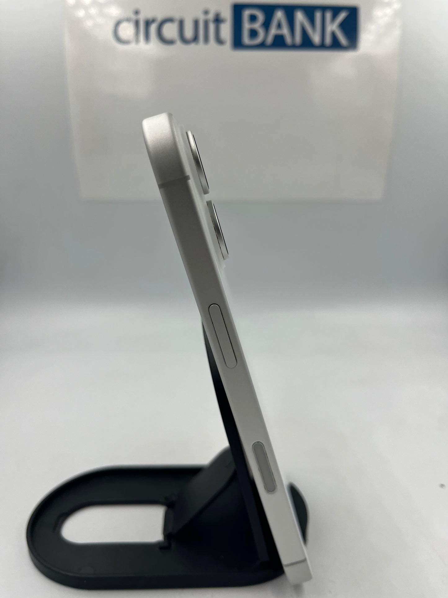 iPhone 16 128GB