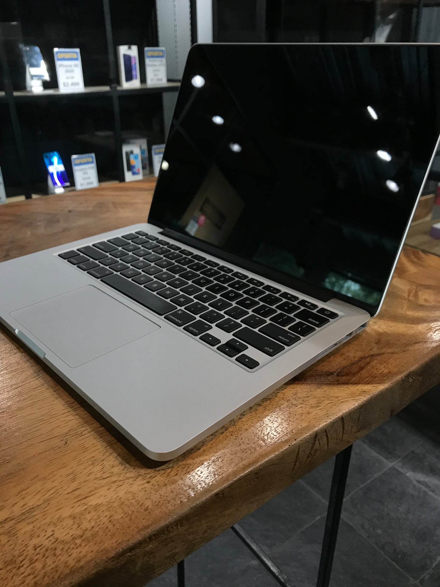 MacBook Pro 13" 2015 16GB RAM/ 500GB SDD (Producto Unico)