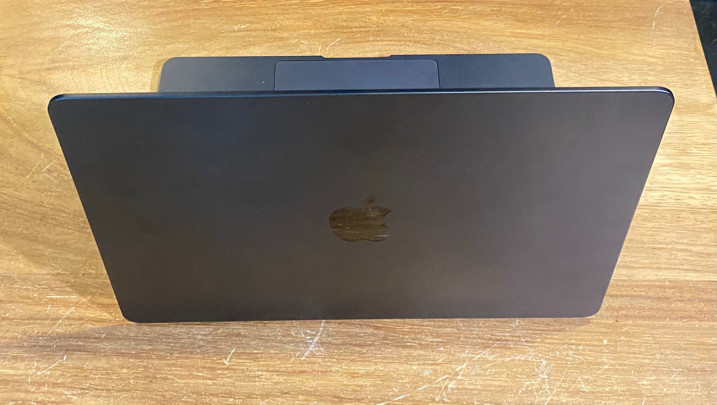MacBook Air M2 13"