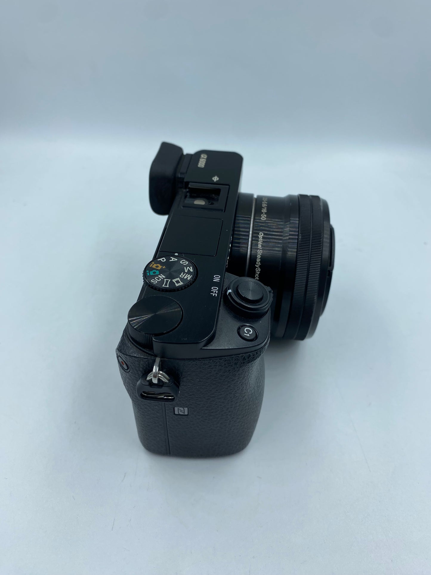 Camara Sony Alpha 6000