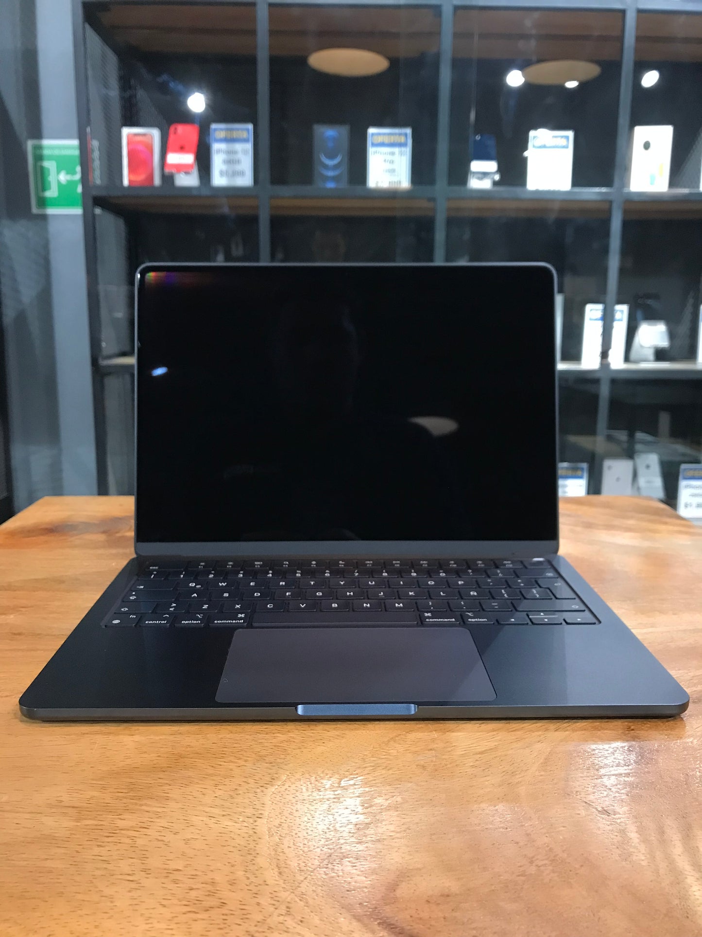 MacBook Air 13" M2 2022 (Producto Unico)
