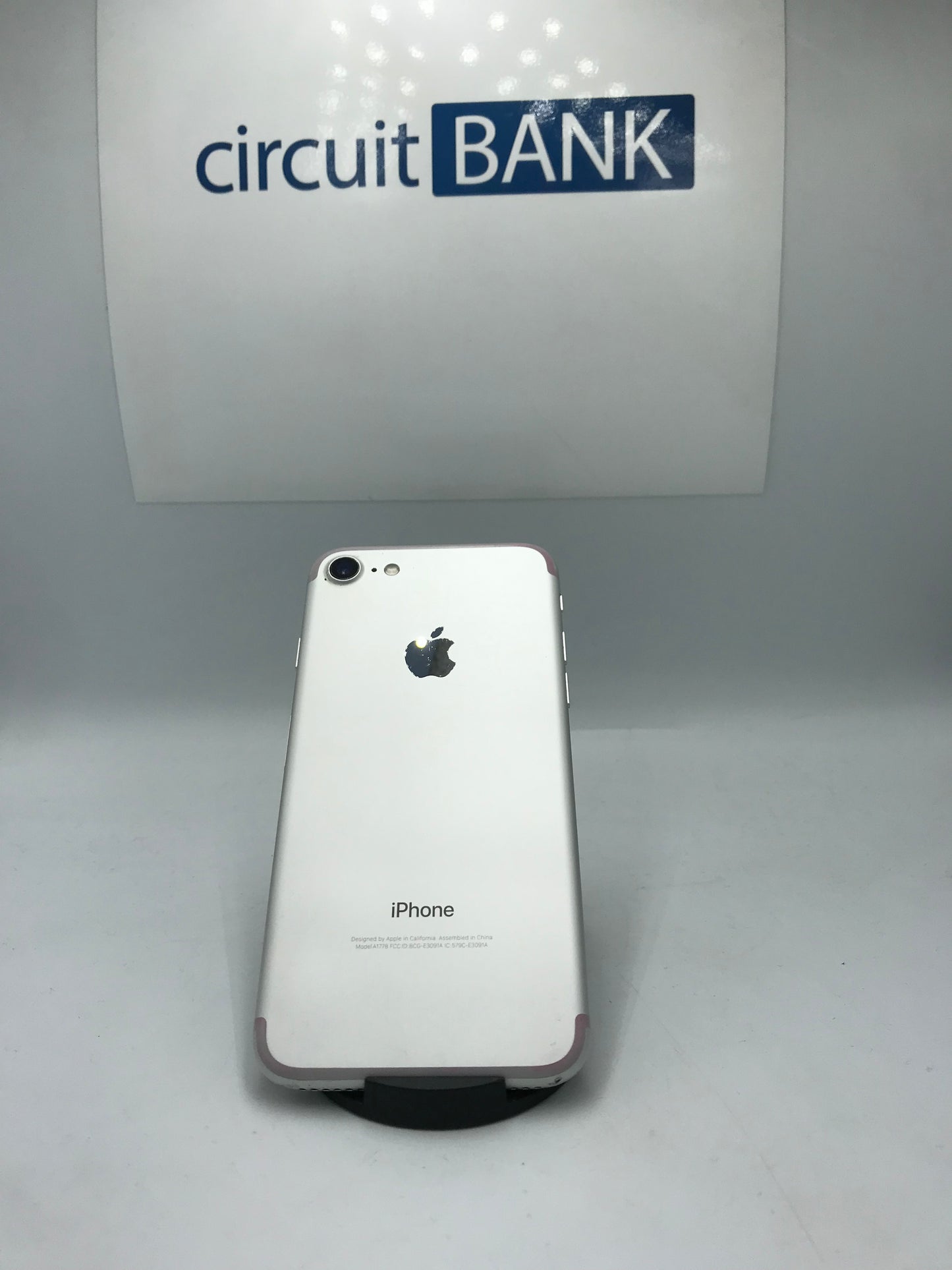 iPhone 8 32GB (Producto Unico)