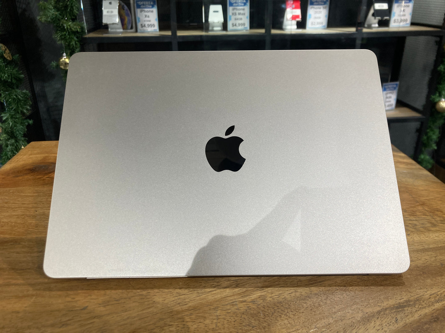 Macbook Air 13" M2 256GB (Producto Unico)