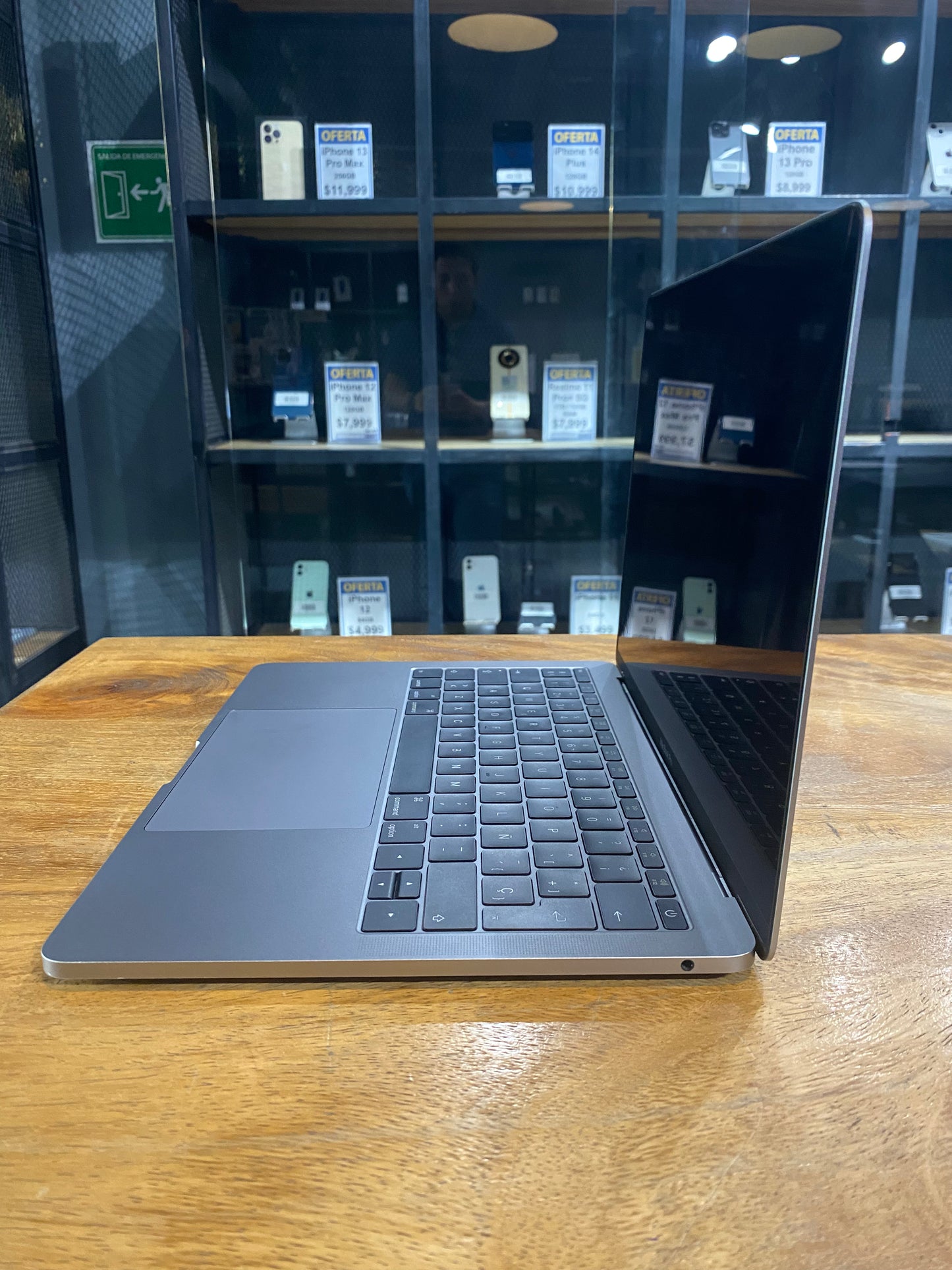 MacBook Pro 13" 2016 256GB (Producto Unico)