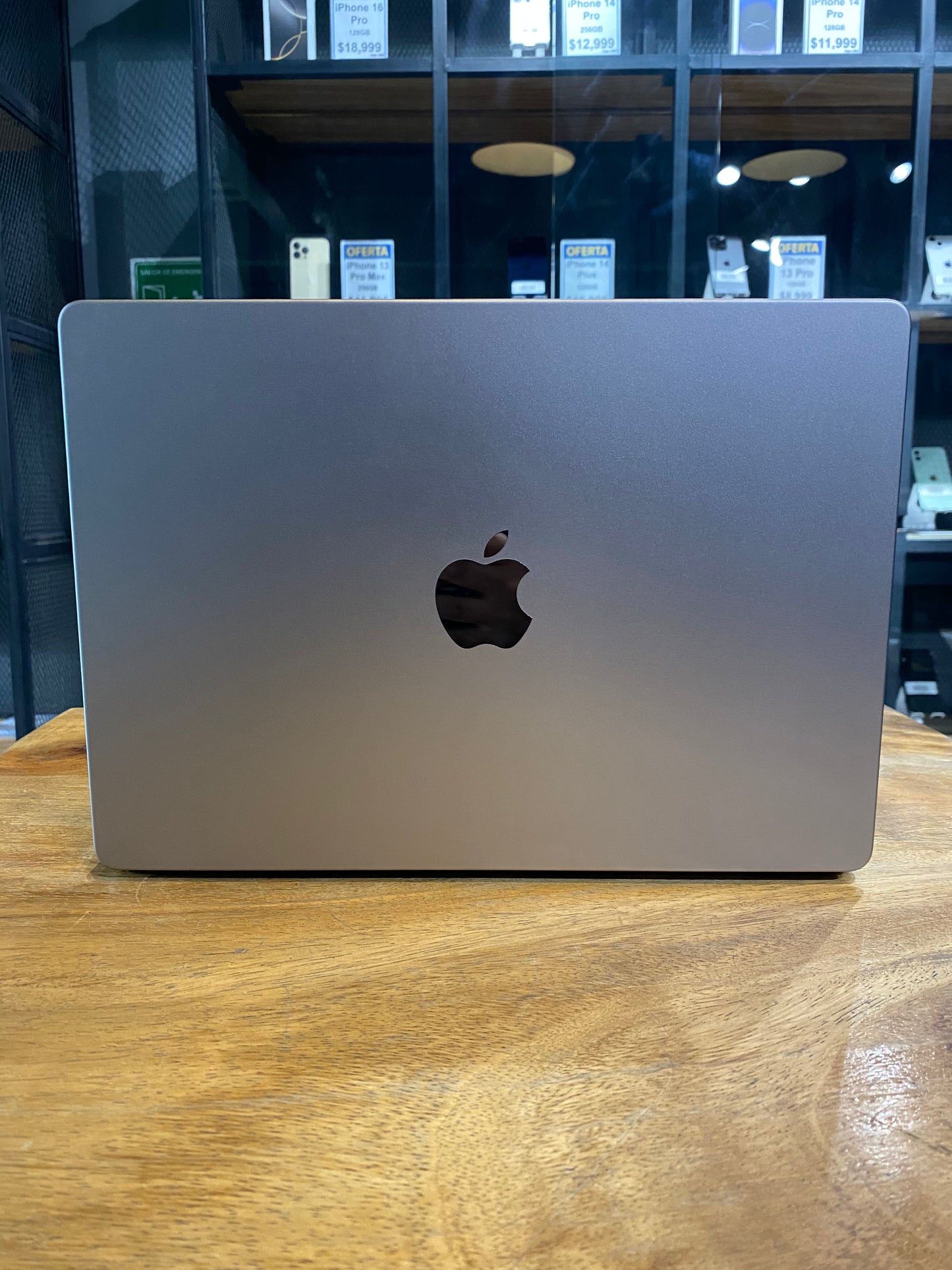 MacBook Pro 14" 2023 M2 Max 1TB SSD (Producto Unico)