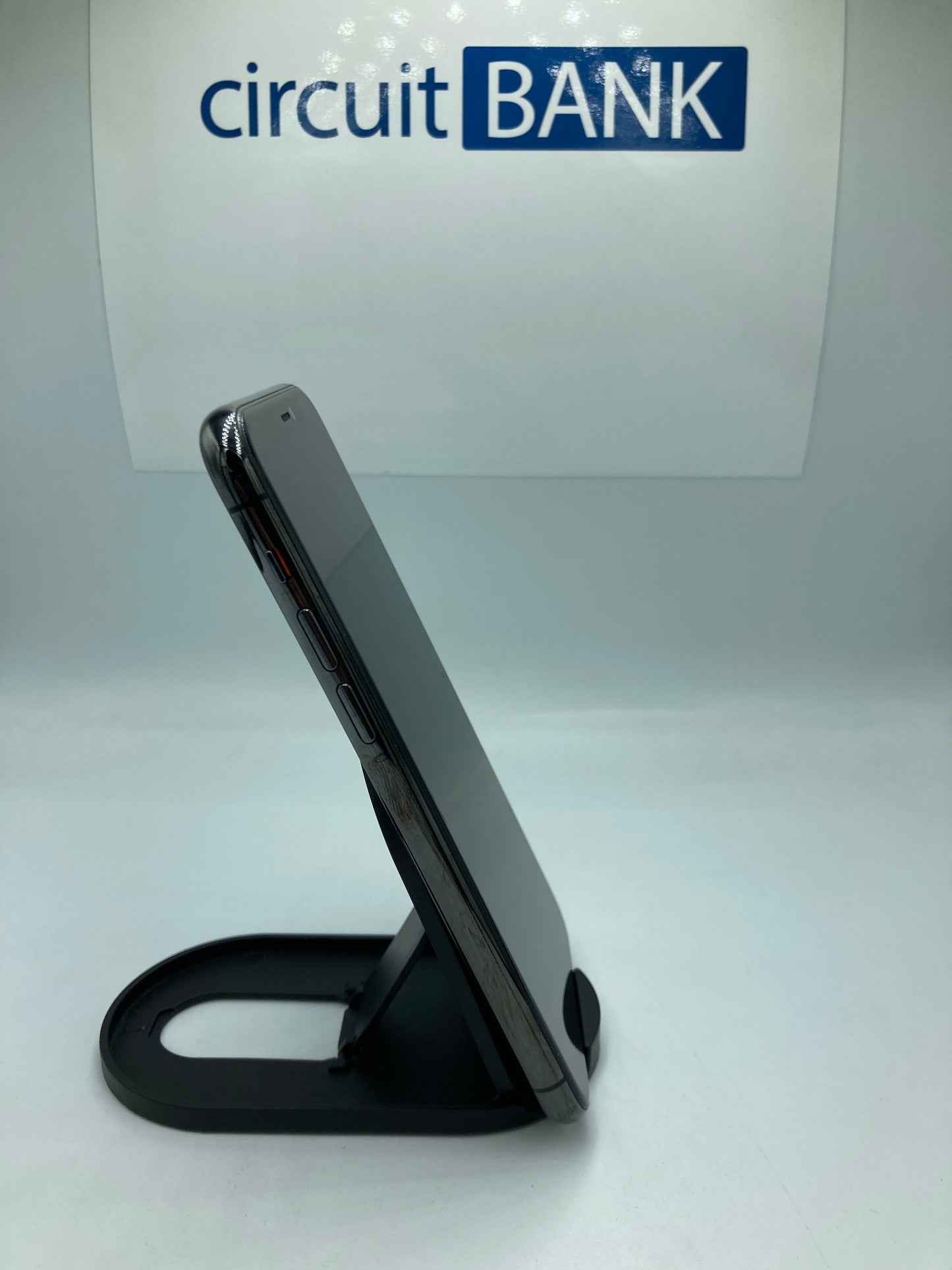 iPhone 11 Pro 64GB (Producto Único)