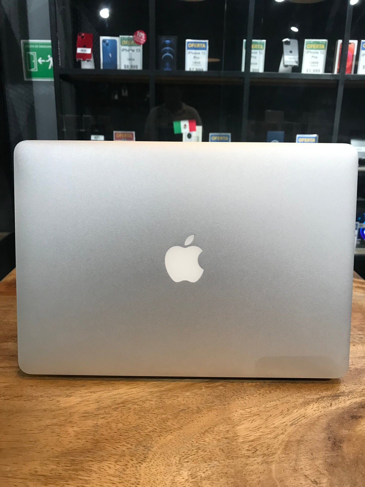 MacBook Air 13 Pulgadas 2015 (Producto unico)