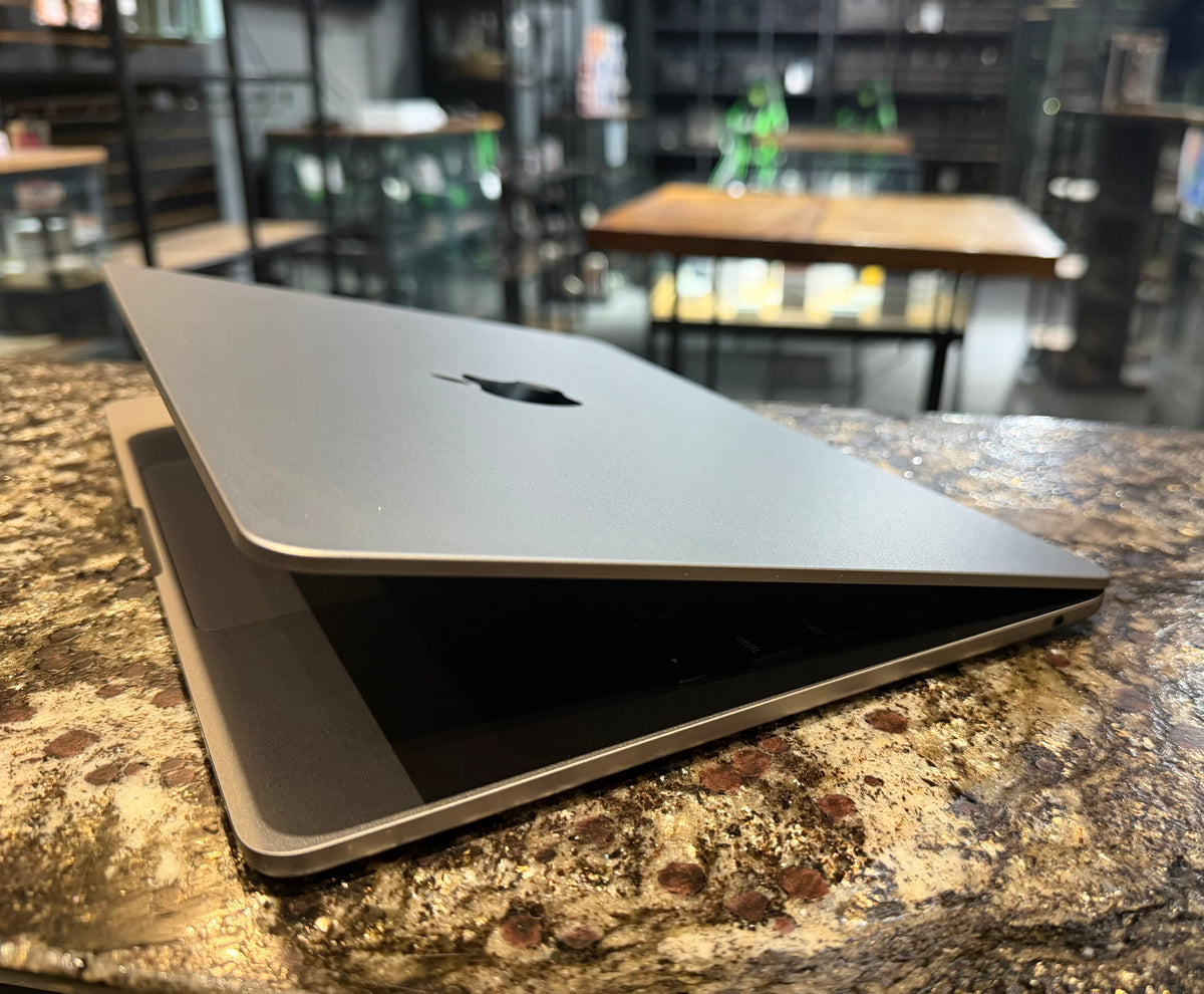 MacBook Air M2 13"