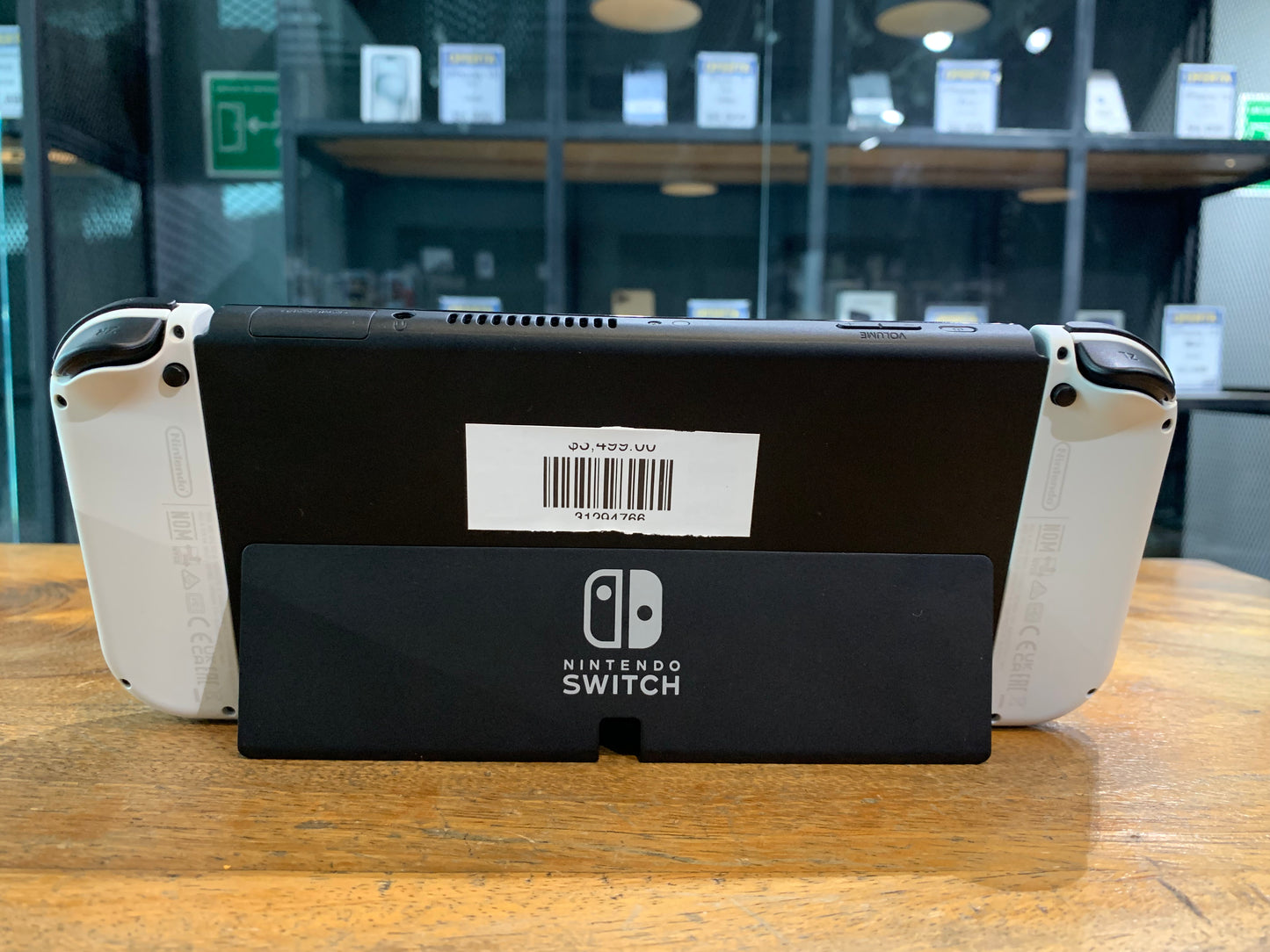 Nintendo Switch OLED 64GB (Producto Unico)
