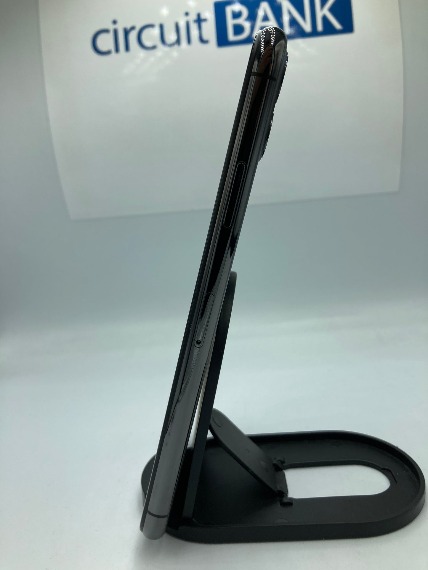 iPhone 11 Pro Max 64GB (Producto Unico)