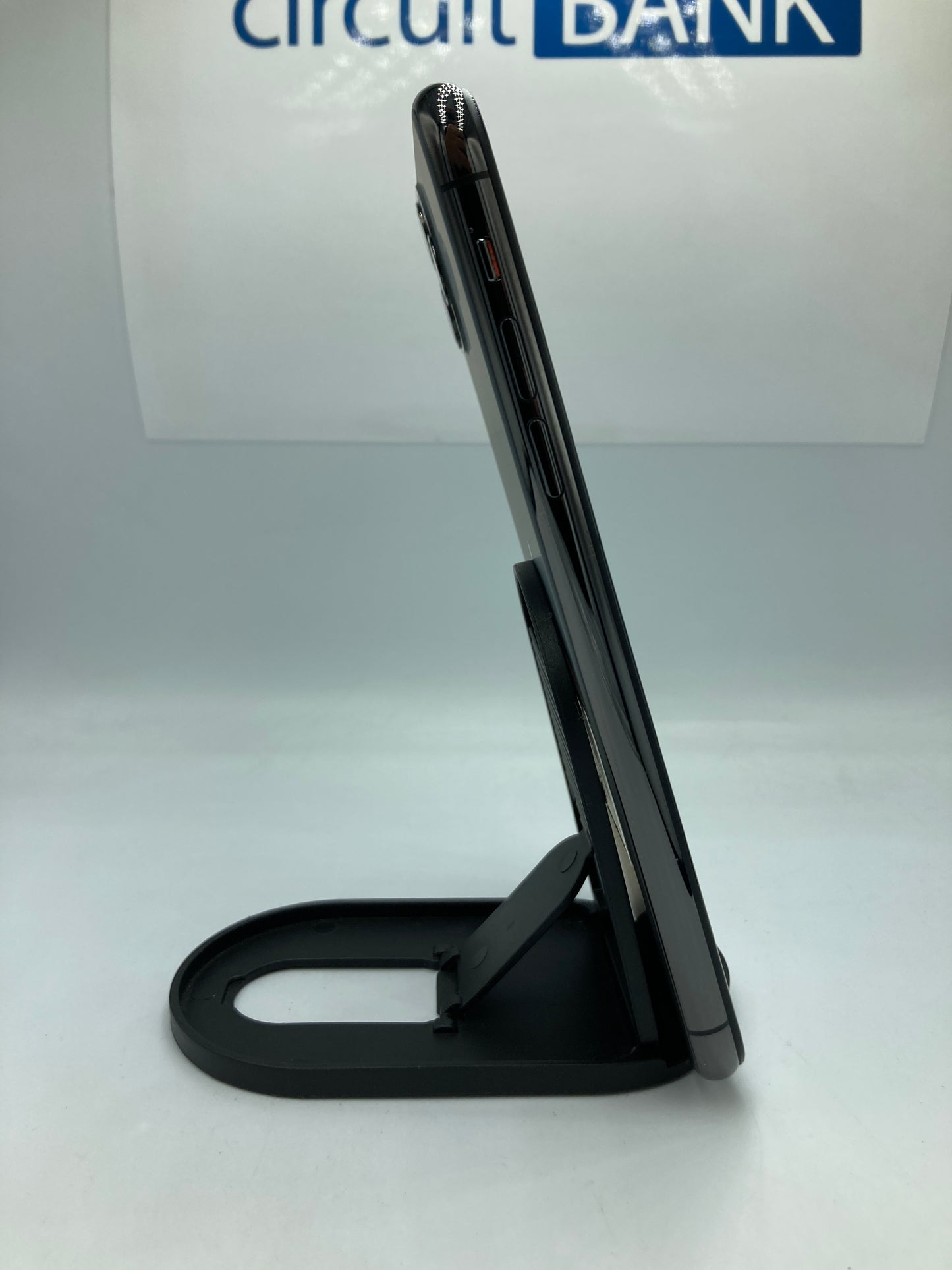iPhone 11 Pro Max 64GB (Producto Unico)