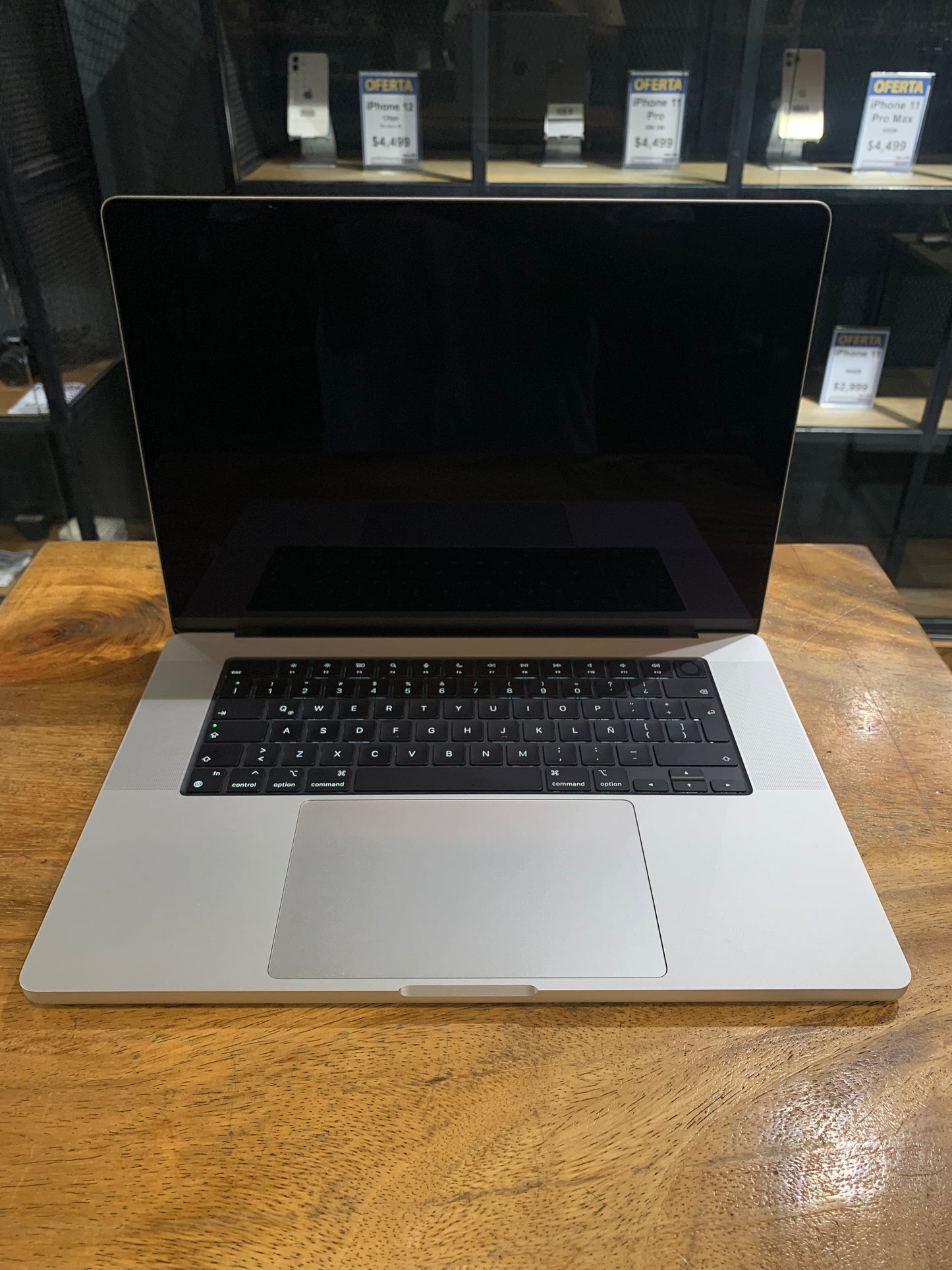MacBook Pro 16" 2024 M4 Pro 512GB/24GB (Producto Unico)