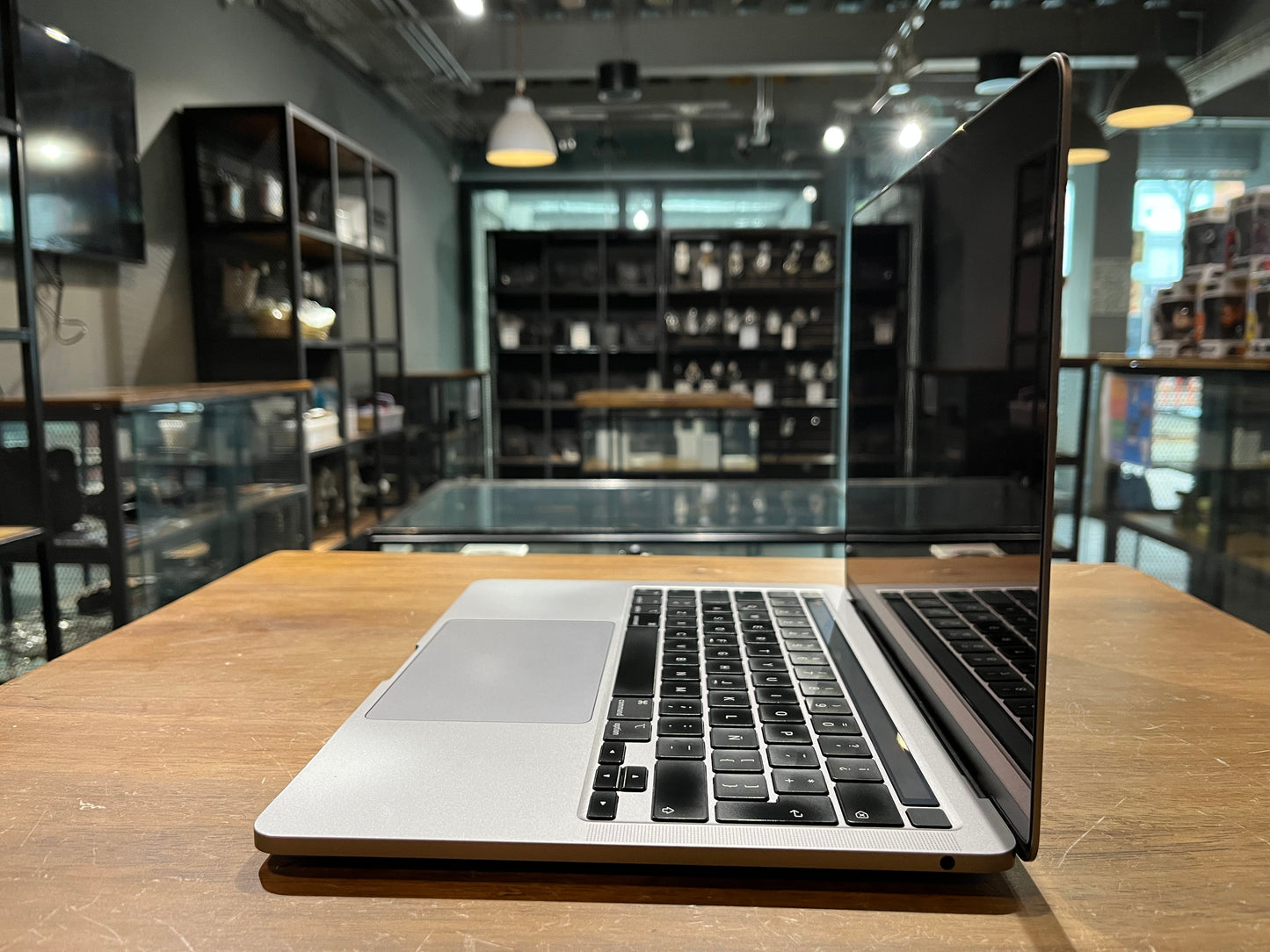 MacBook Pro 13" M1/ 512GB/ 8GB RAM/ TouchBar