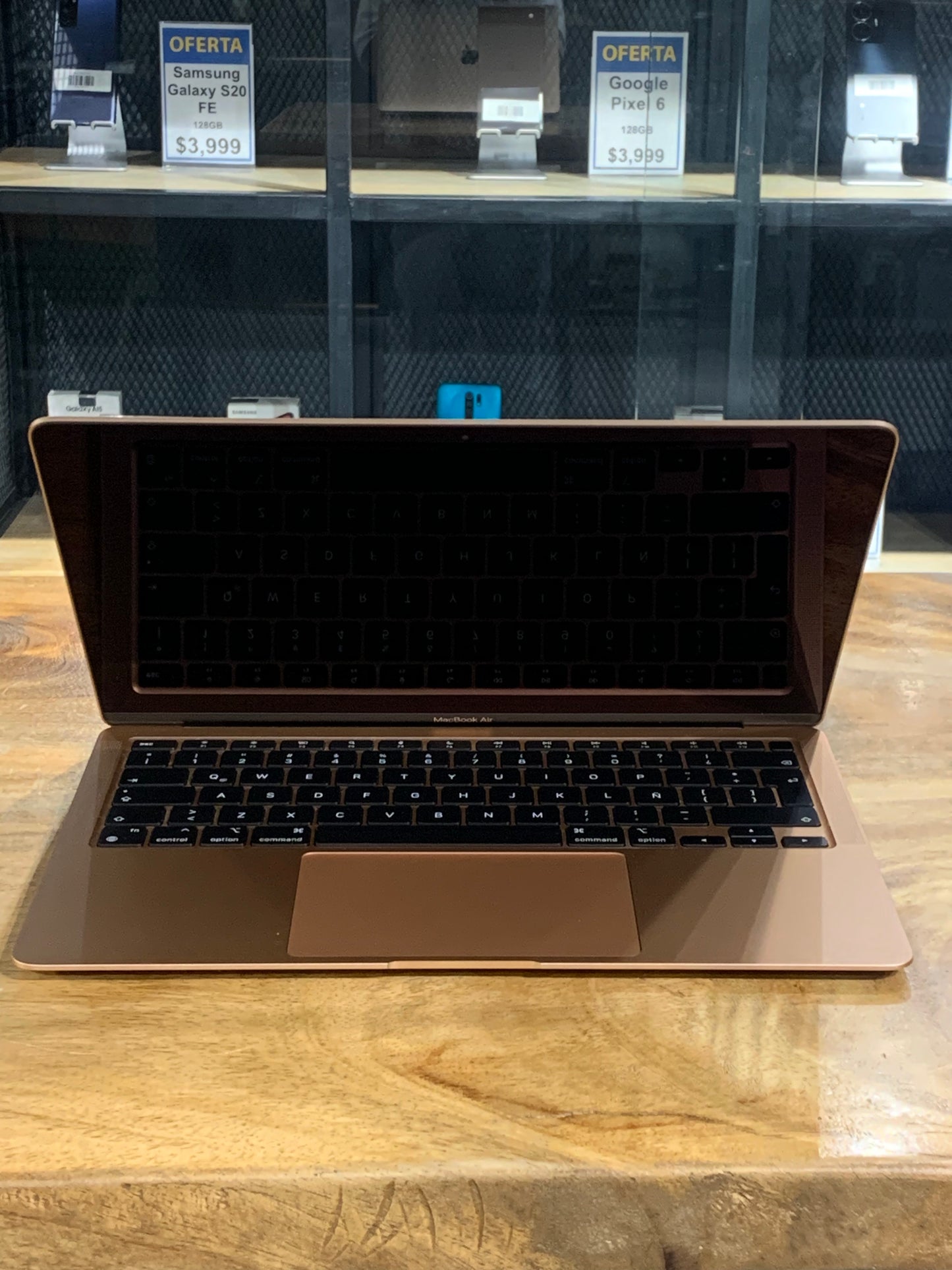 MacBook Air 2020 13" (Producto Unico)