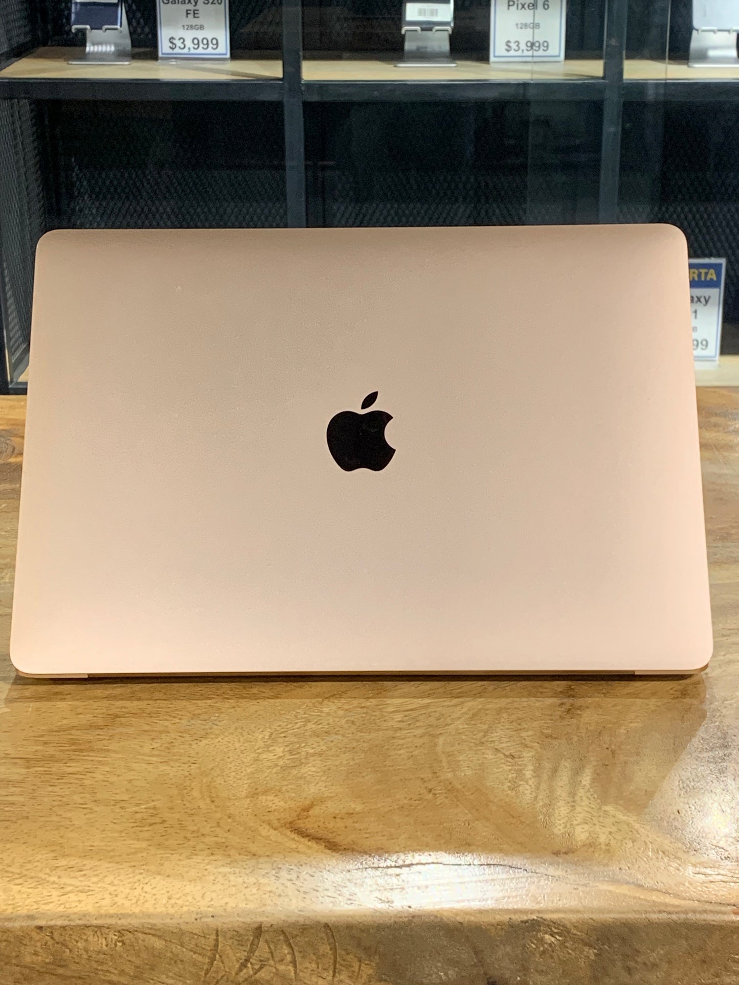 MacBook Air 2020 13" (Producto Unico)