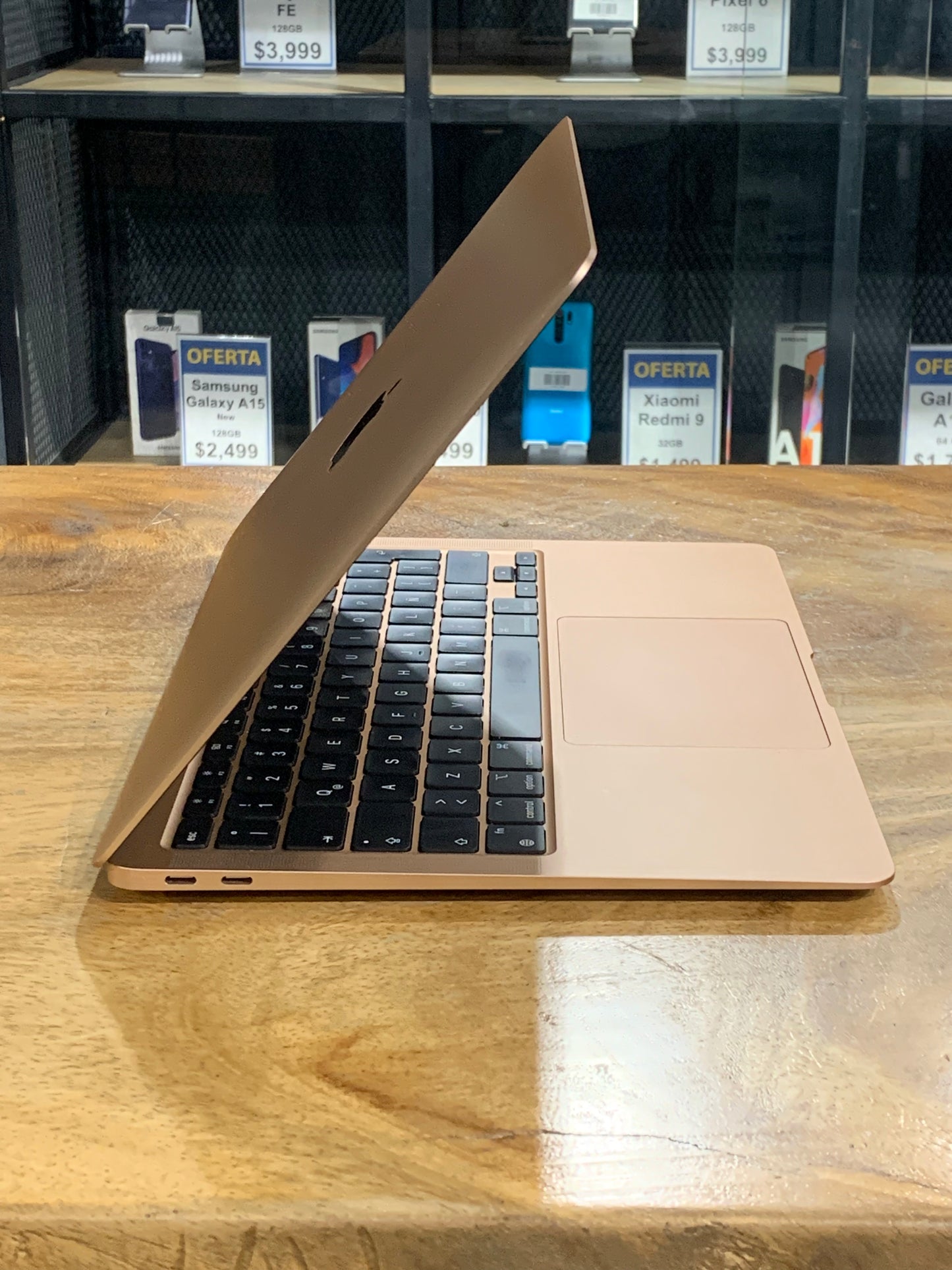 MacBook Air 2020 13" (Producto Unico)