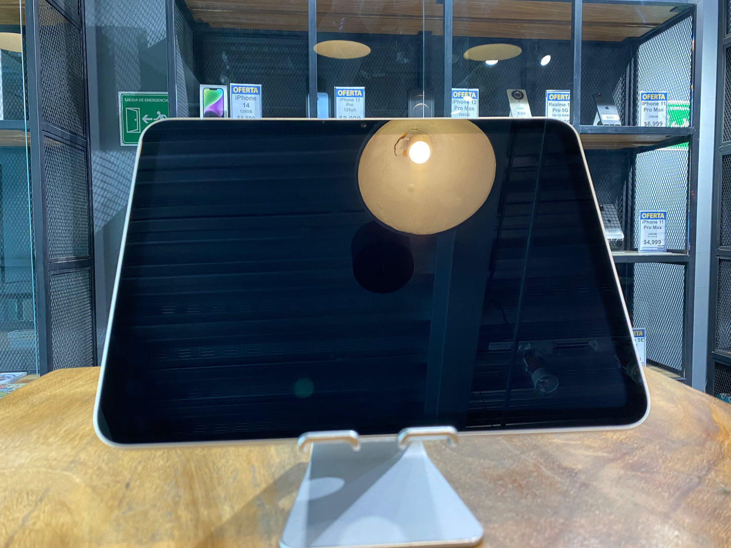 iPad 10th Gen. 64GB WiFi (Producto Único)
