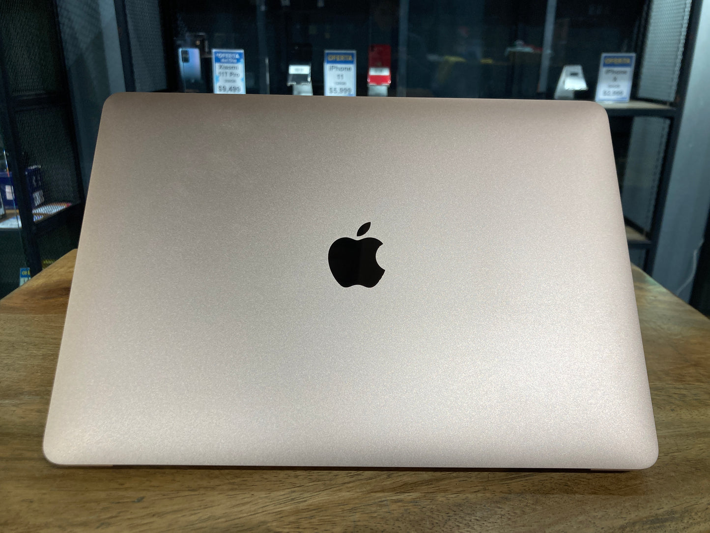 Macbook Air 13" 2020 M1 (Producto Único)