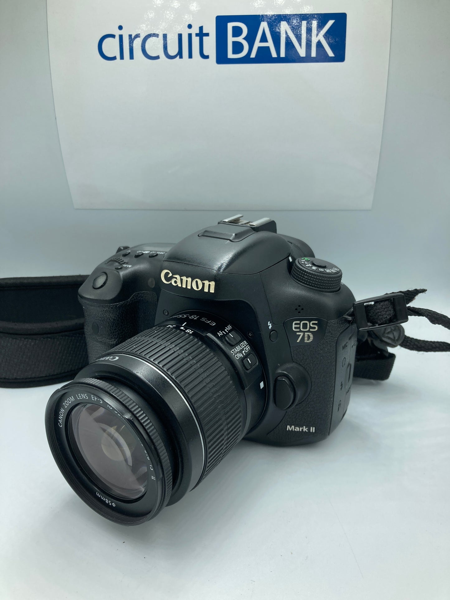 Cámara Canon EOS 7D Mark II (Producto Único)