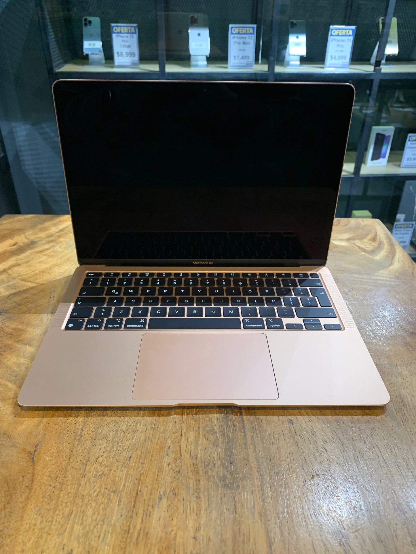 MacBook Air 13" M1 2020 256GB (Producto Unico)