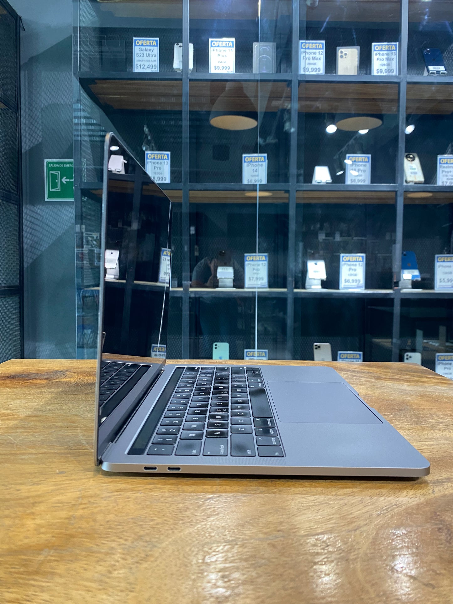 MacBook Pro 13" 2018 TouchBar 1TB SSD (Producto Unico)