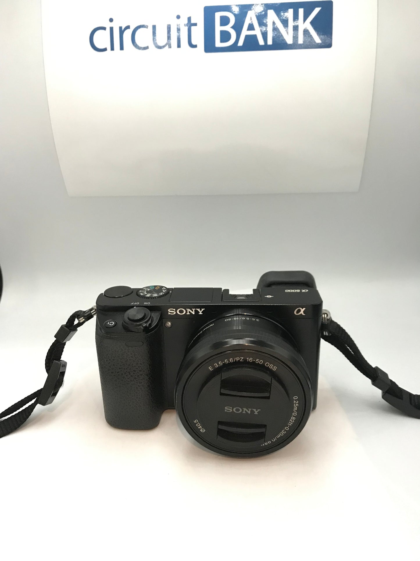Camara SONY Alpha-6000 (Producto unico)