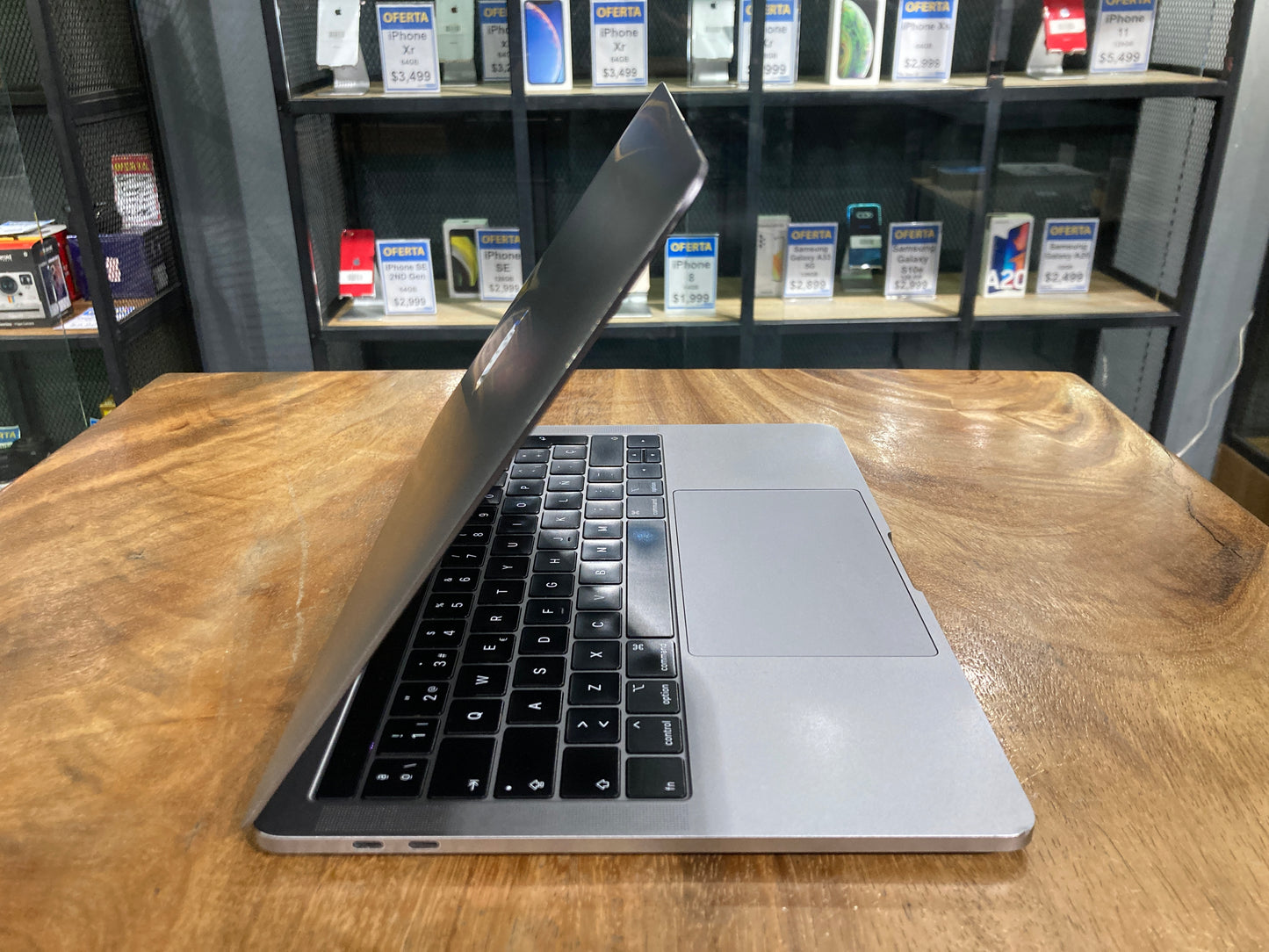 MacBook Pro 13" 2019 (Producto Único)