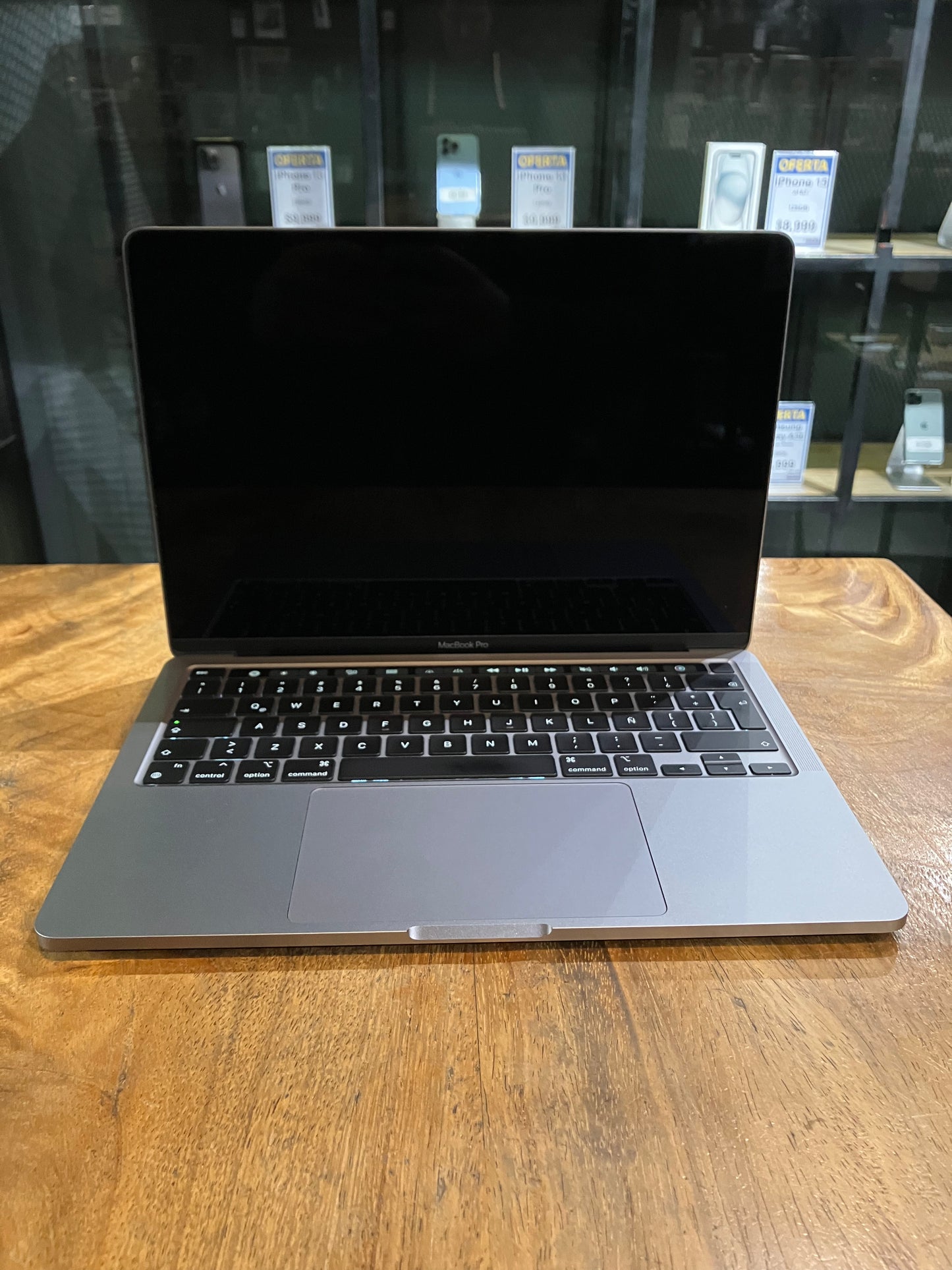 MacBook Pro M2 13" 2022 256GB (Producto Unico)