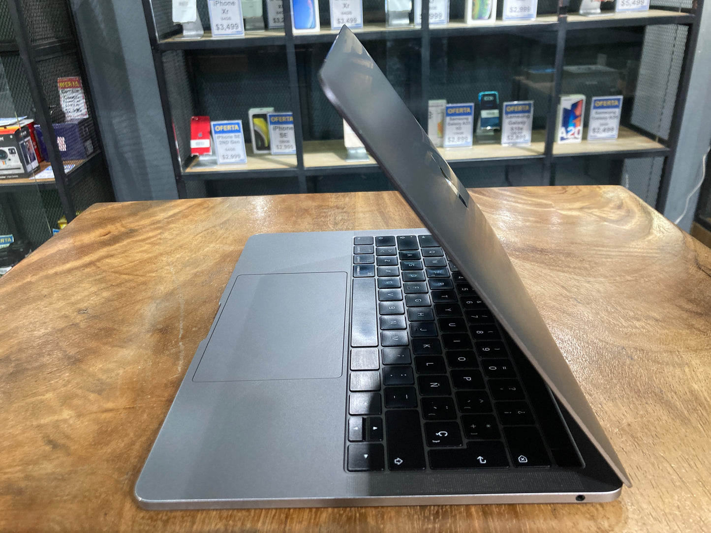 MacBook Pro 13" 2019 (Producto Único)