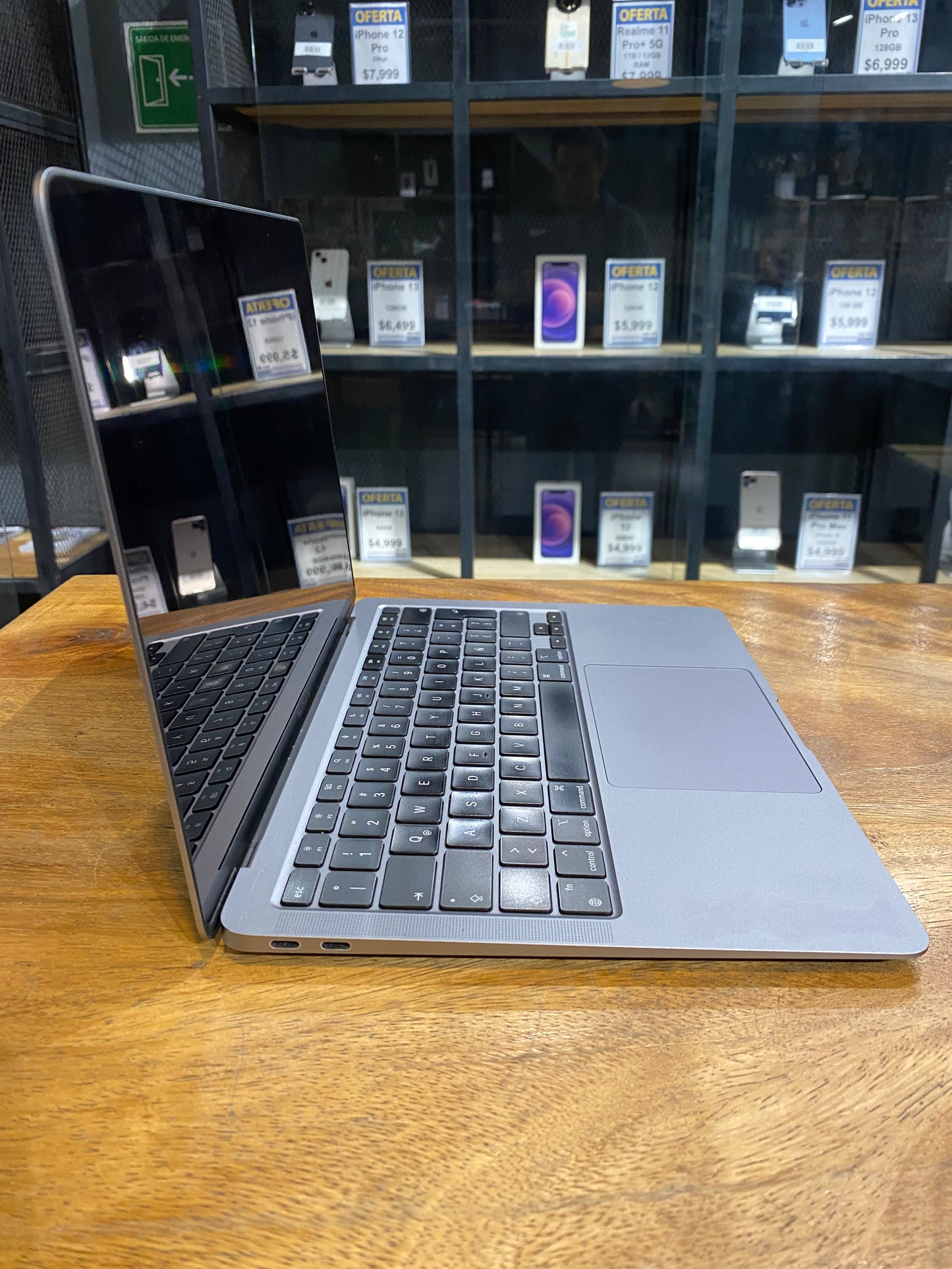 MacBook Air 2020 13" M1 256GB (Producto Unico)