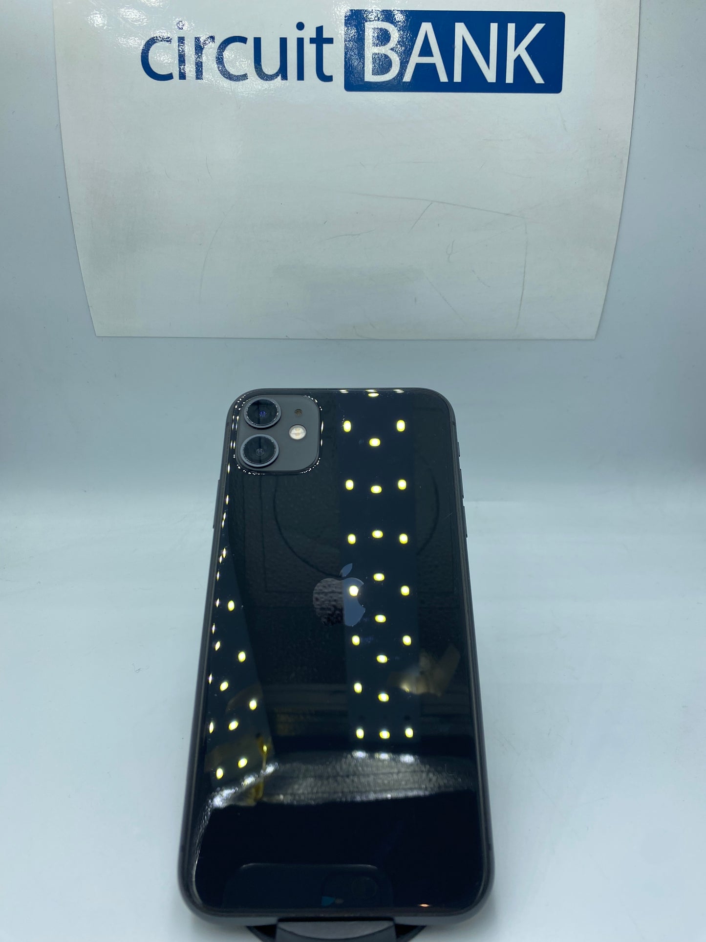 iPhone 11 64GB (Producto Único)