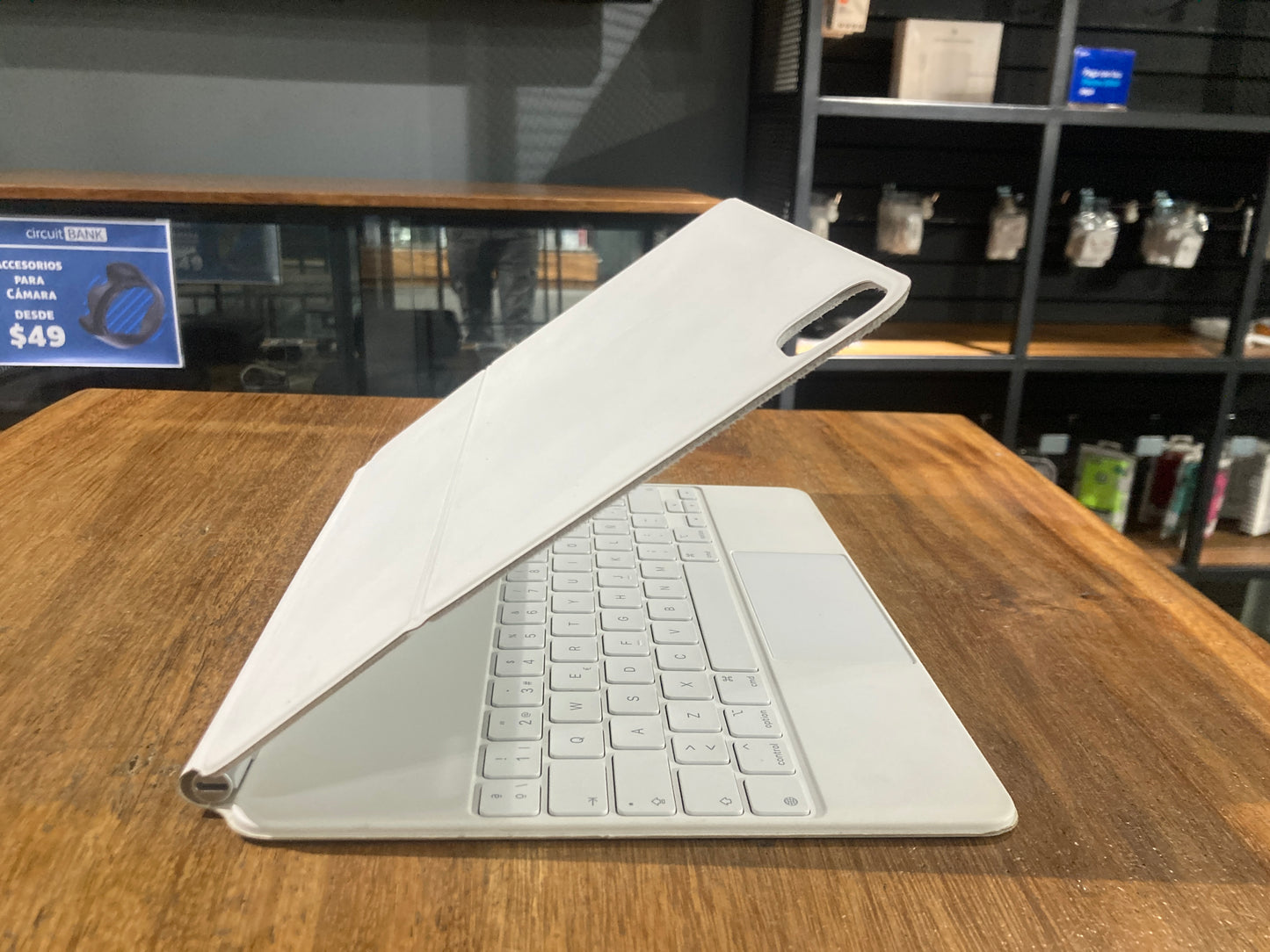 Apple Magic KeyBoard (A2480) (Producto Único)