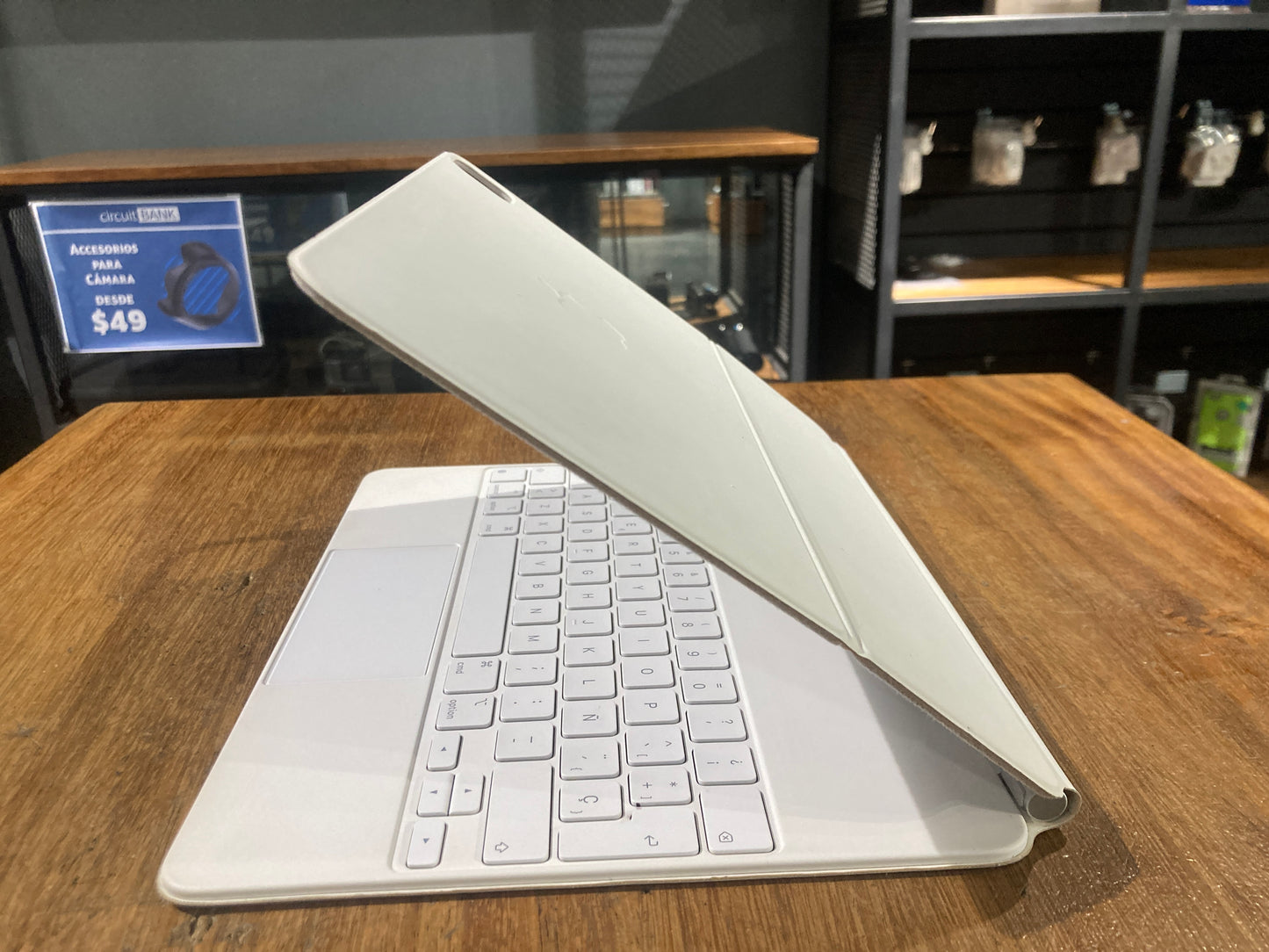 Apple Magic KeyBoard (A2480) (Producto Único)