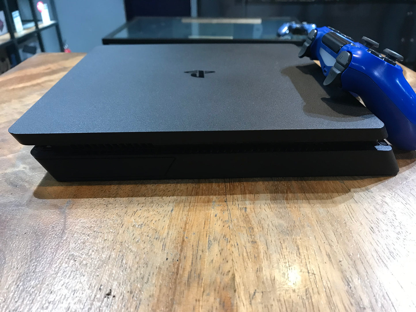 PlayStation 4 Slim 1TB (Producto Unico)