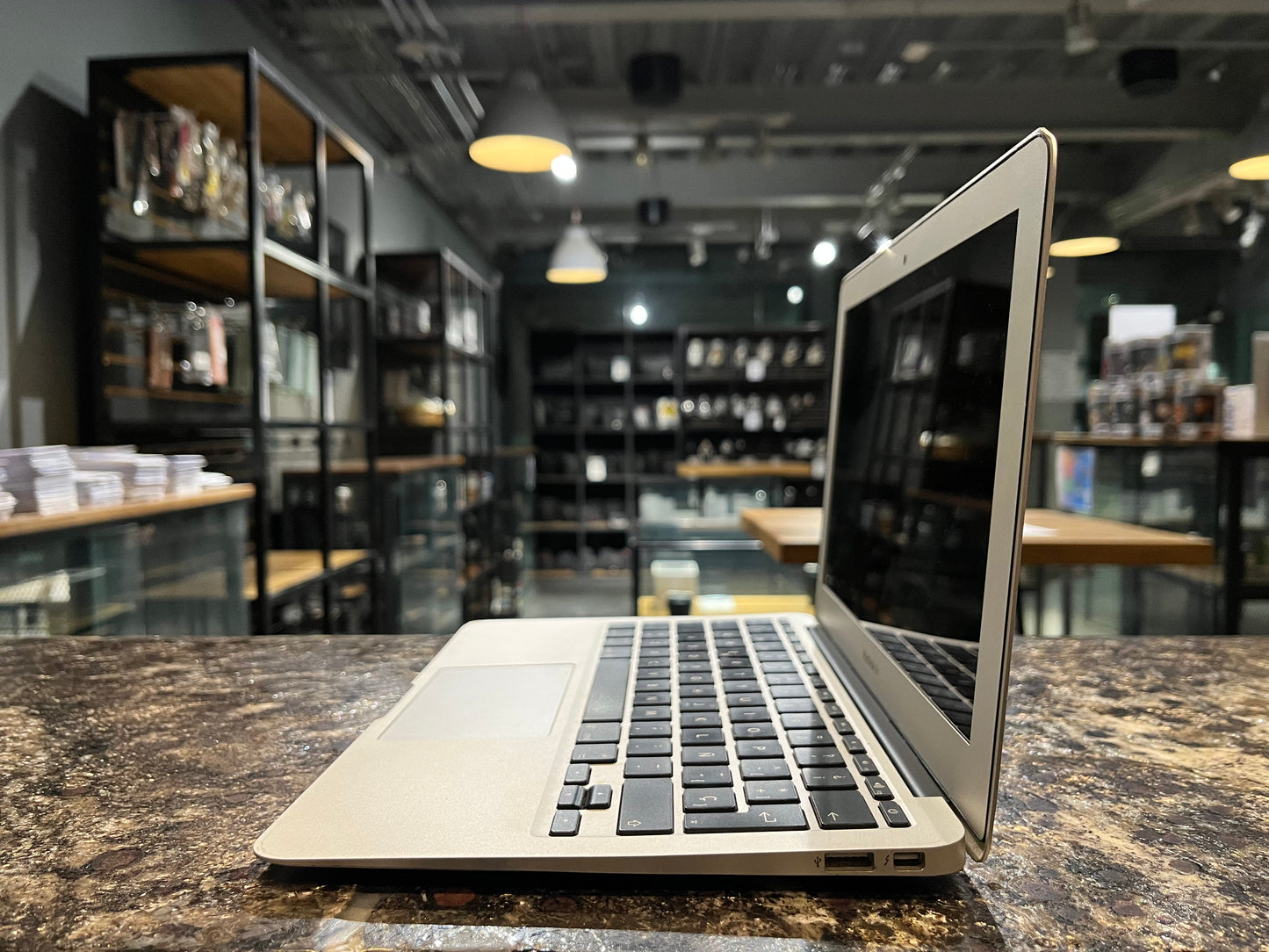 Macbook Air 11" 2014 256GB / 4GB RAM
