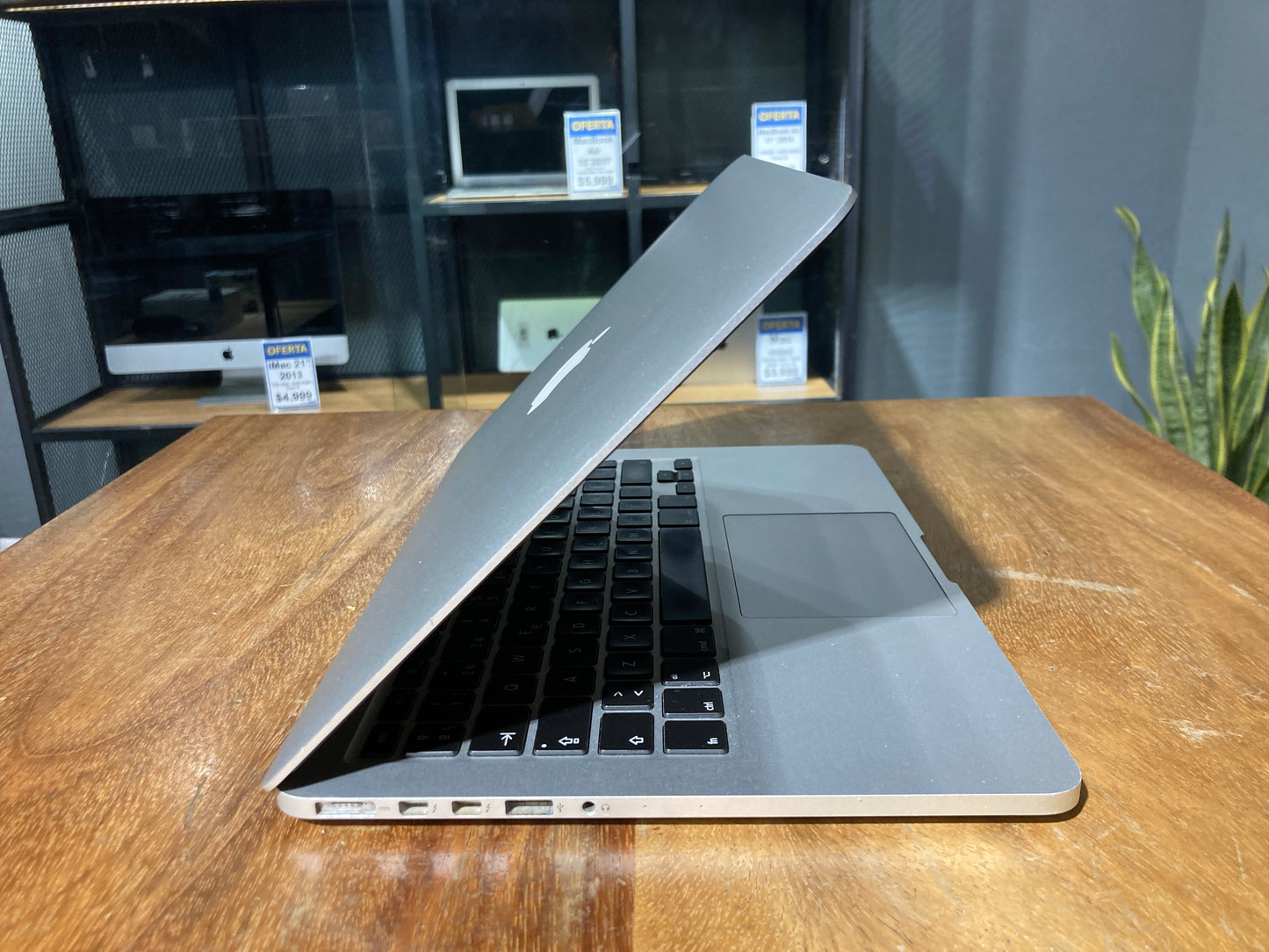 MacBook Pro 13" 2015 256GB SSD (Producto Único)