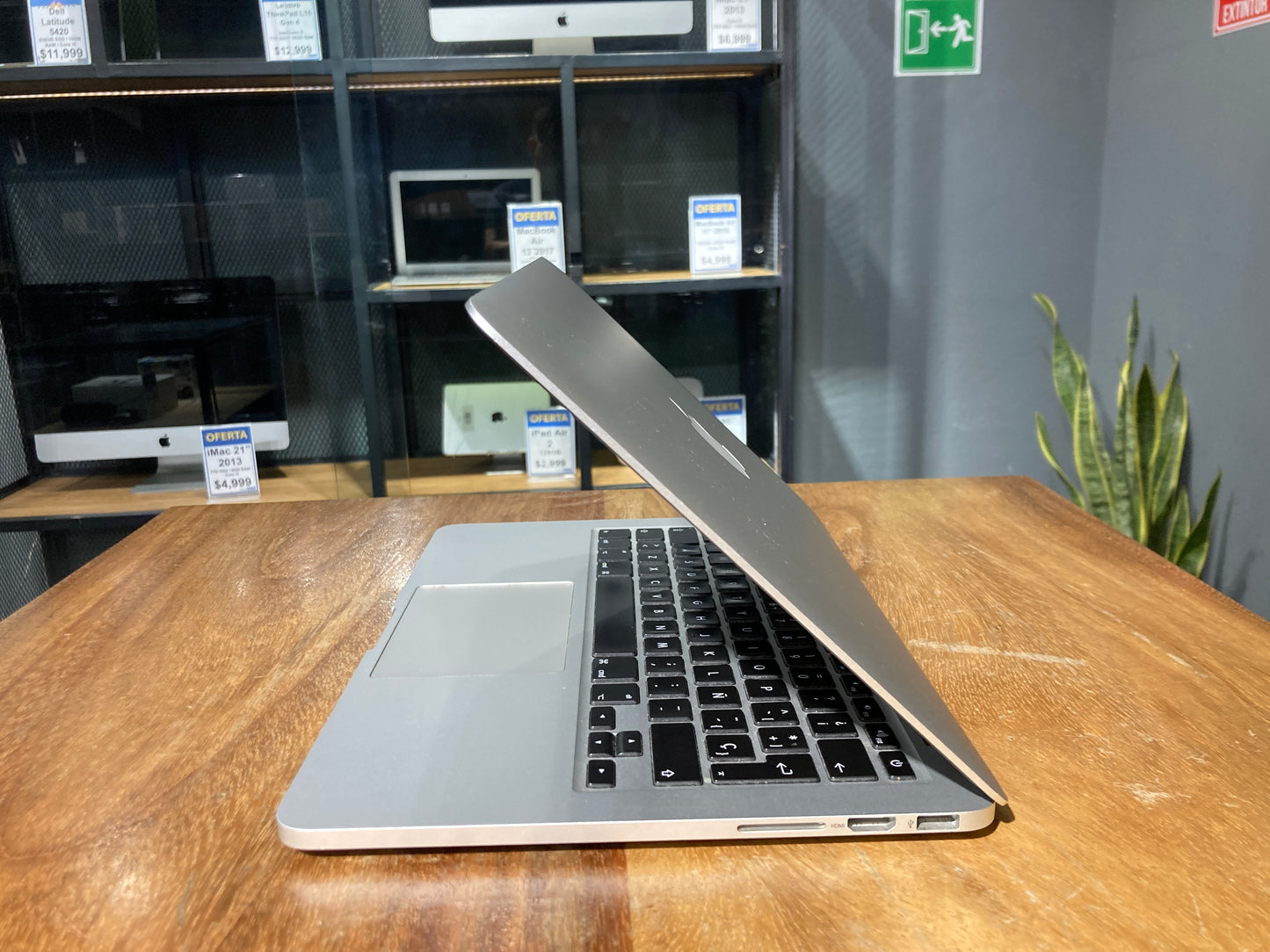 MacBook Pro 13" 2015 256GB SSD (Producto Único)