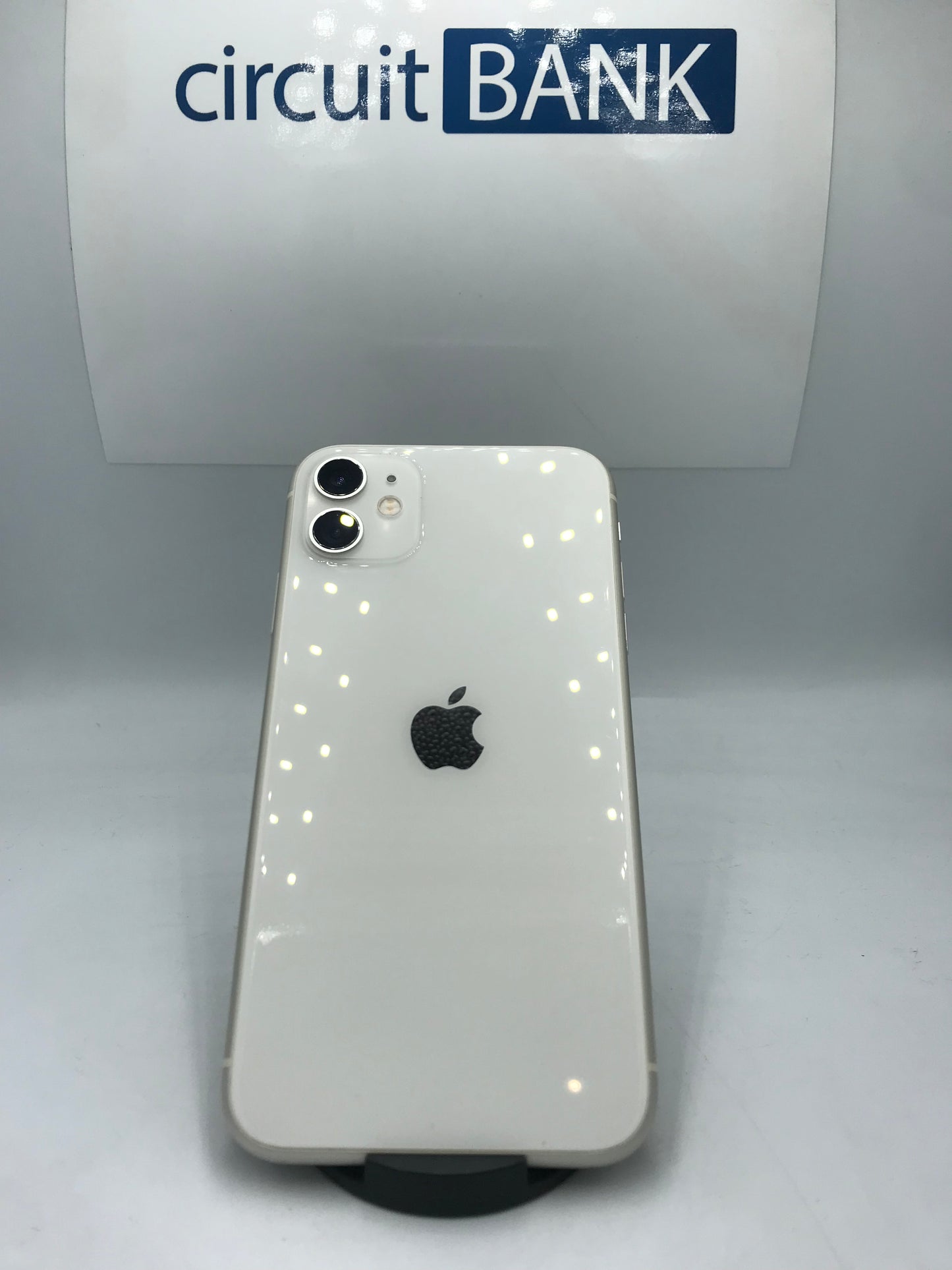 iPhone 11 64 GB (Producto Unico)