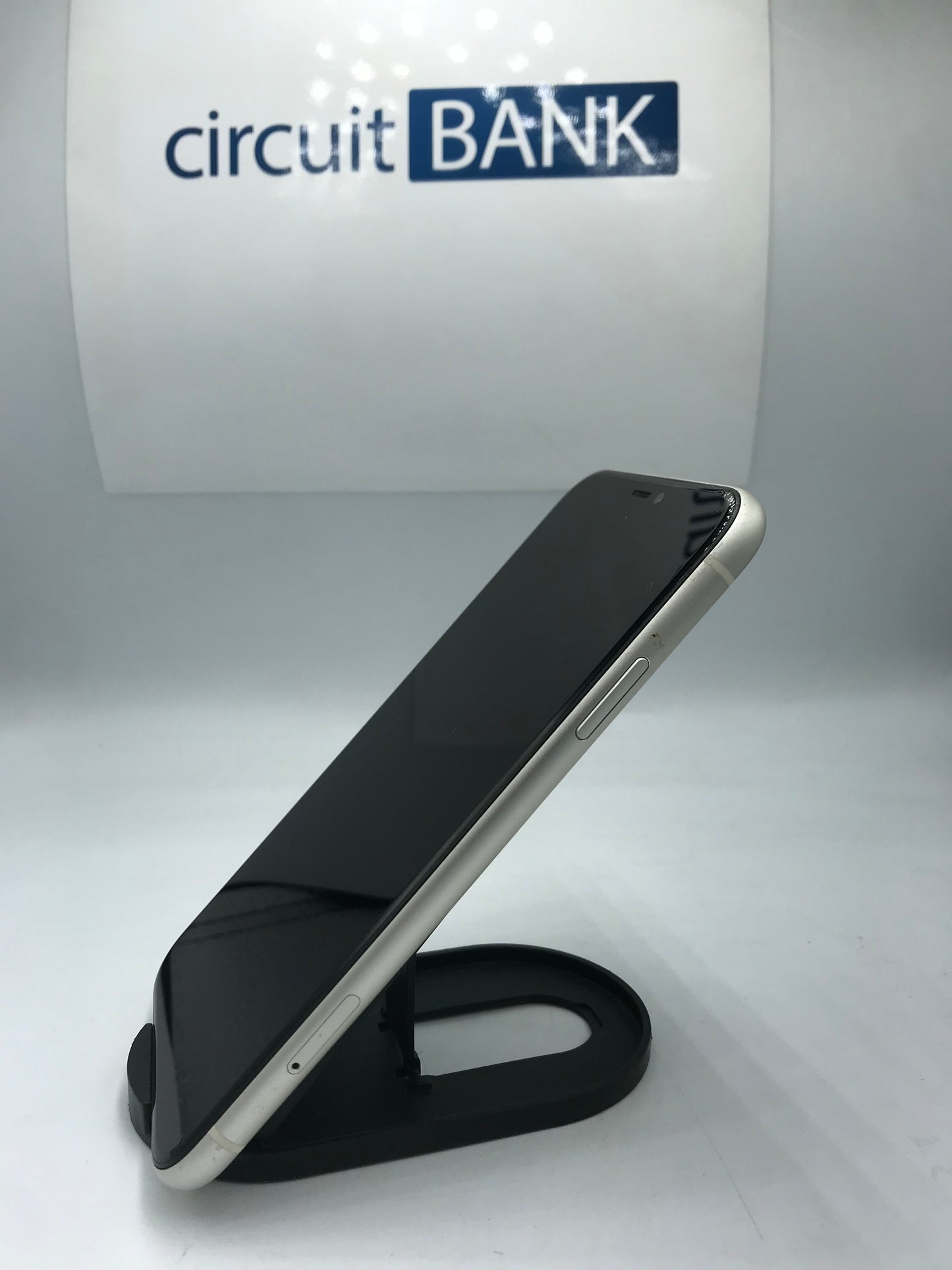 iPhone 11 64 GB (Producto Unico)