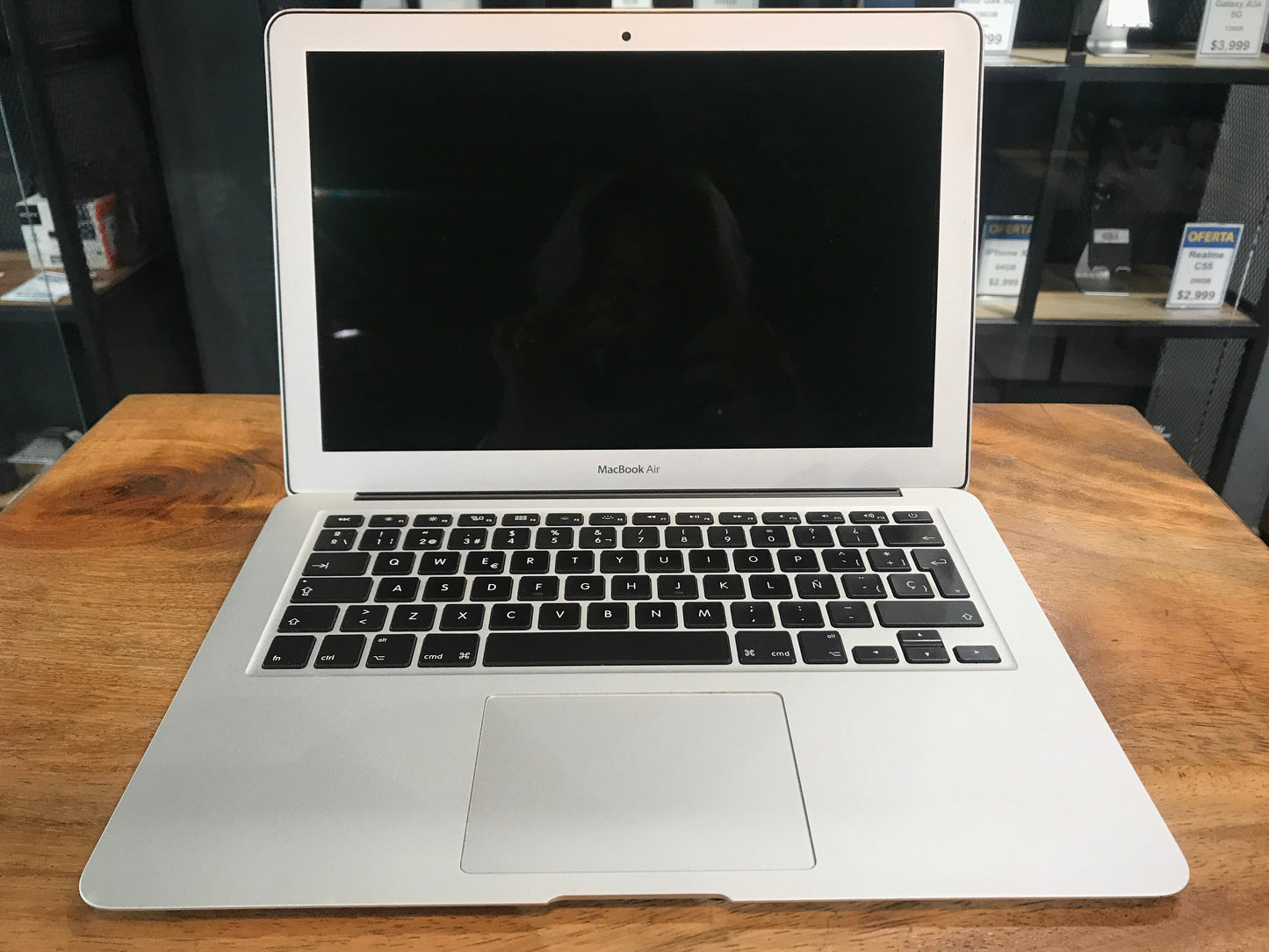 MacBook Air 13" 2015 (Producto Unico)