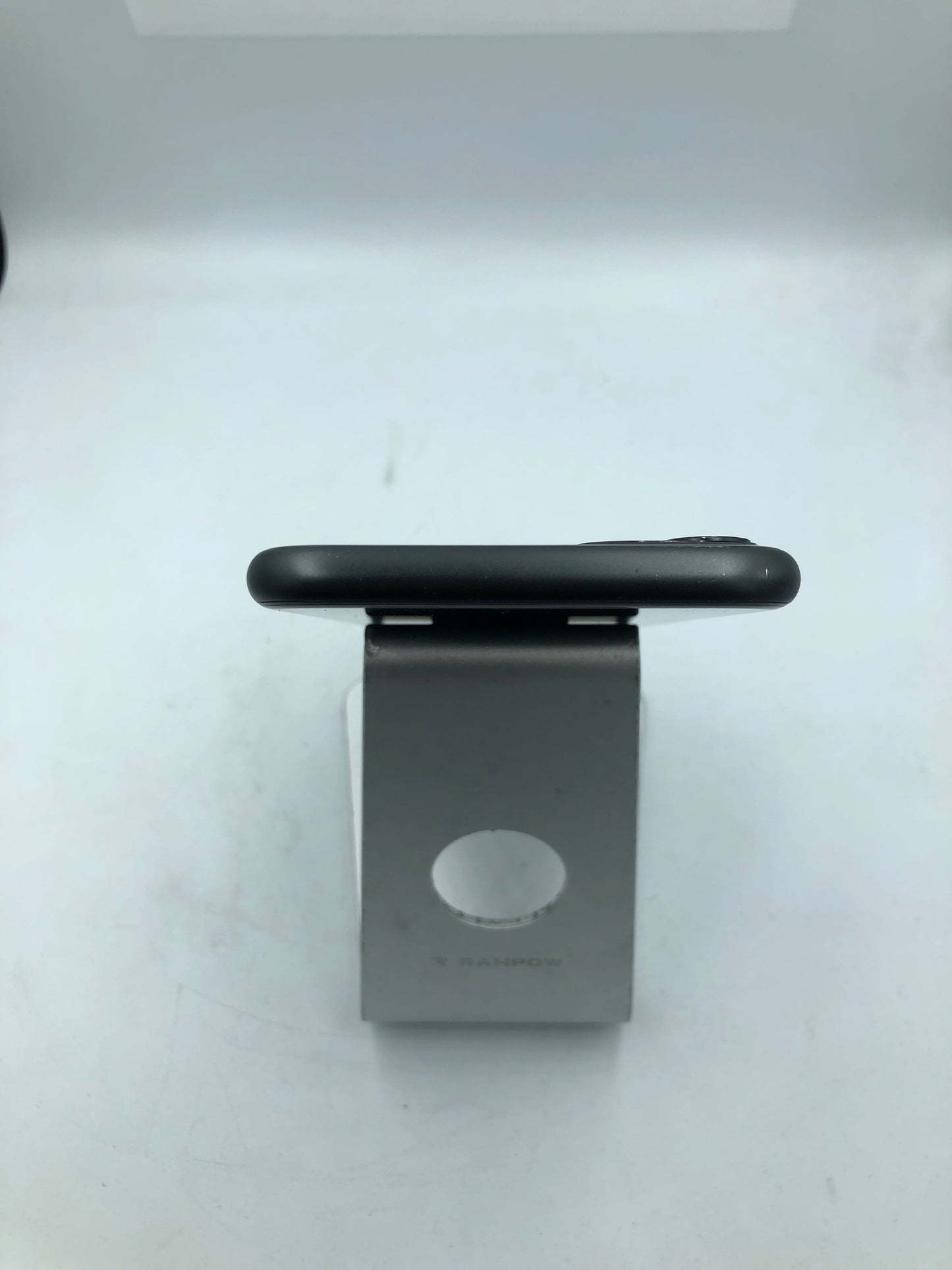 iPhone 11 64 GB (Producto Unico)