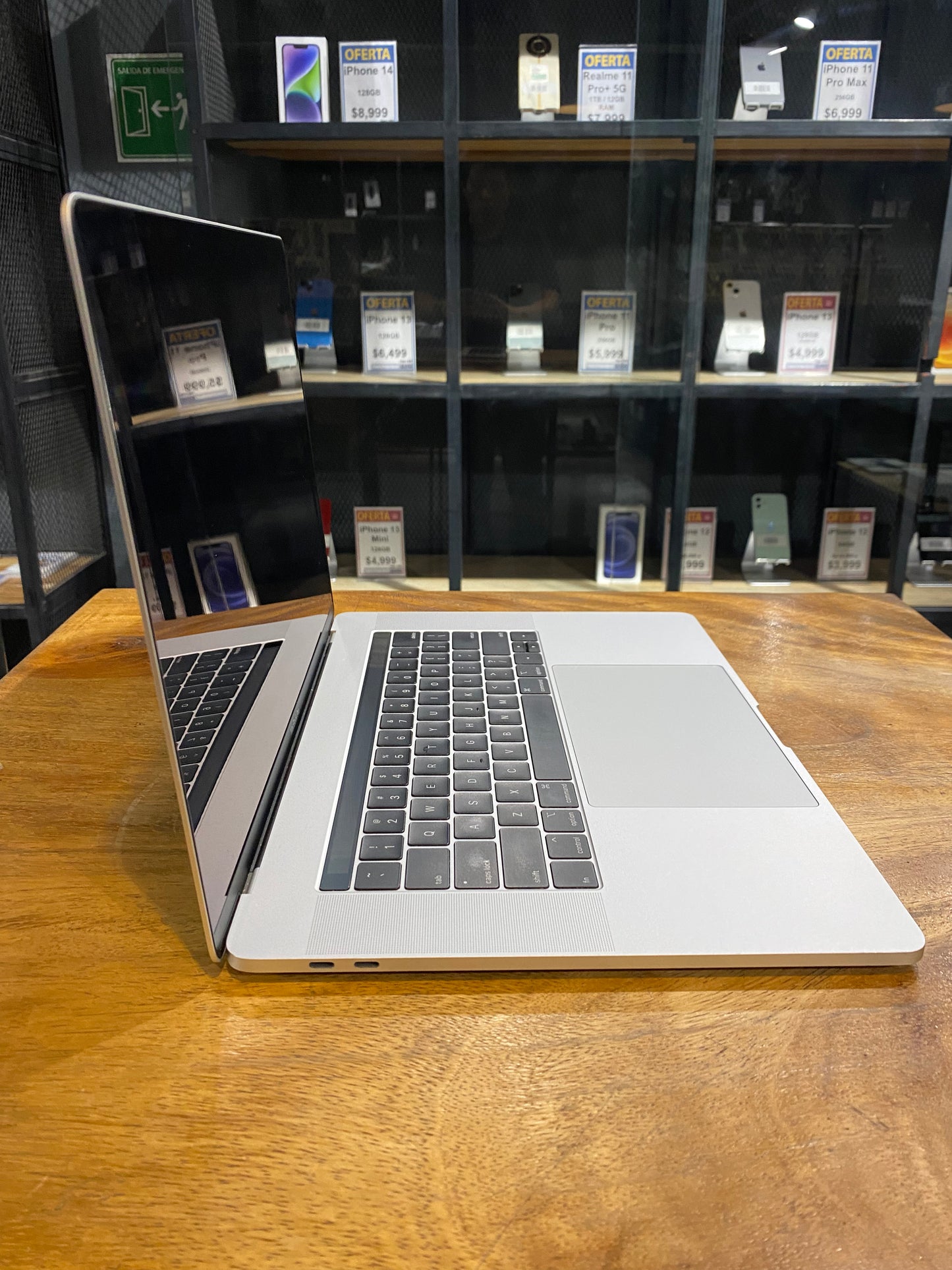 MacBook Pro 15" 2018 256GB (Producto Unico)