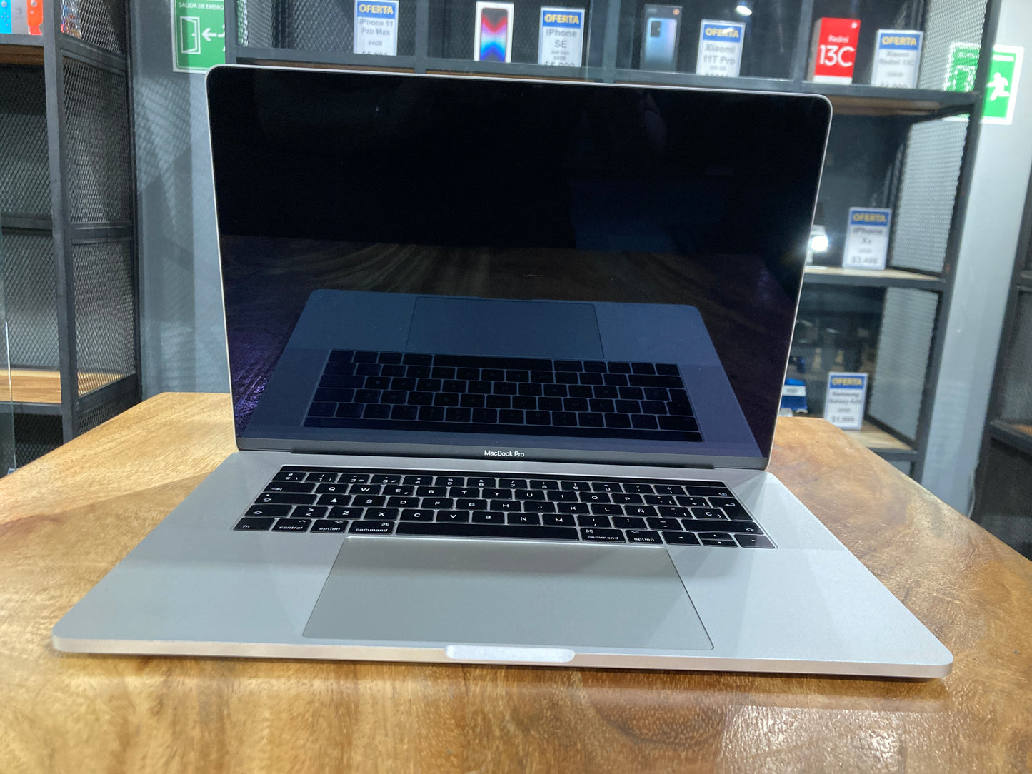 MacBook Pro 15" 2017 (Producto Unico)