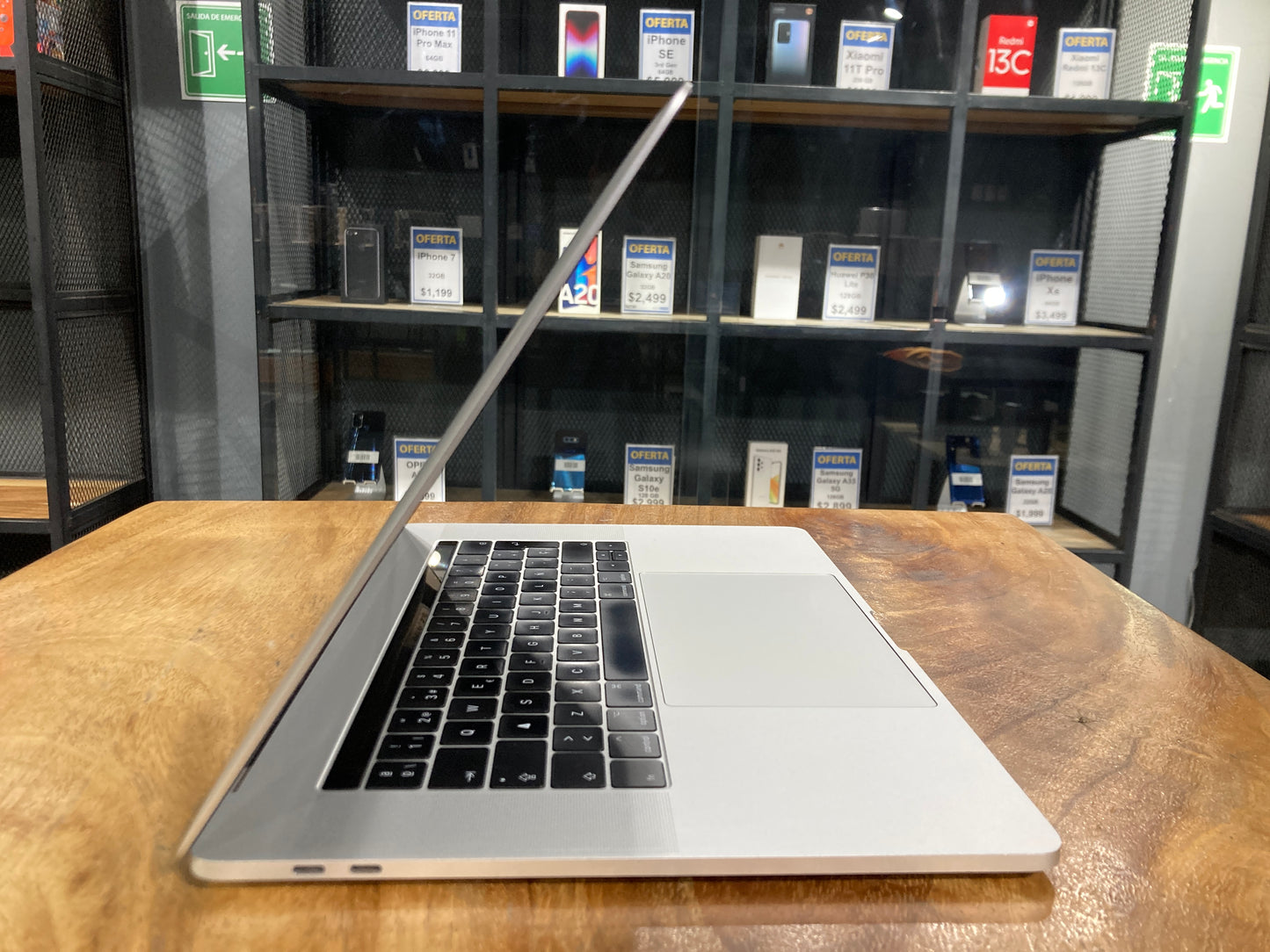 MacBook Pro 15" 2017 (Producto Unico)