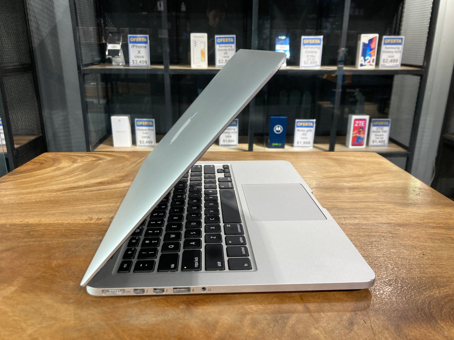 MacBook Pro 13" 2015 256GB SSD (Producto Único)