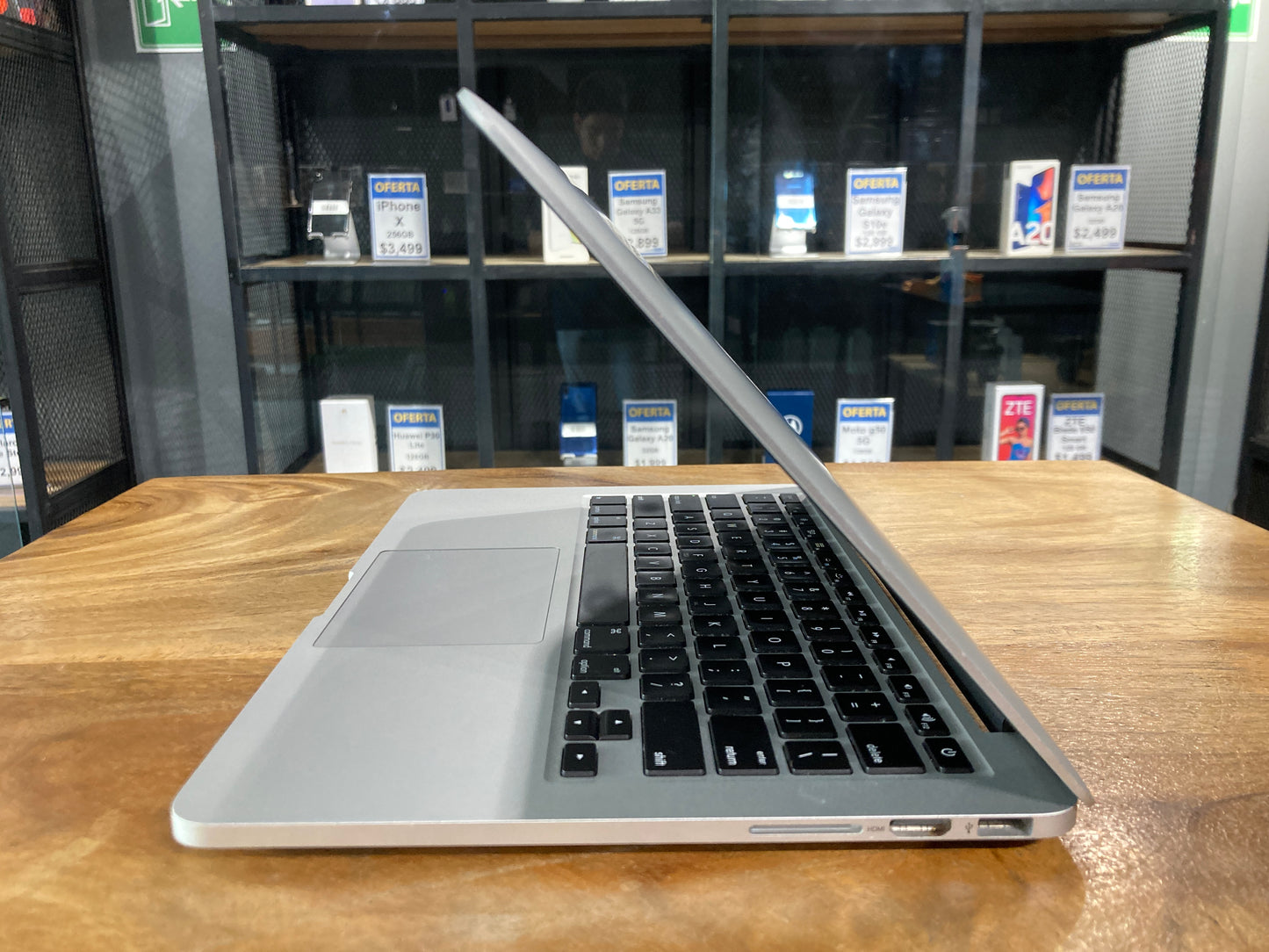 MacBook Pro 13" 2015 256GB SSD (Producto Único)
