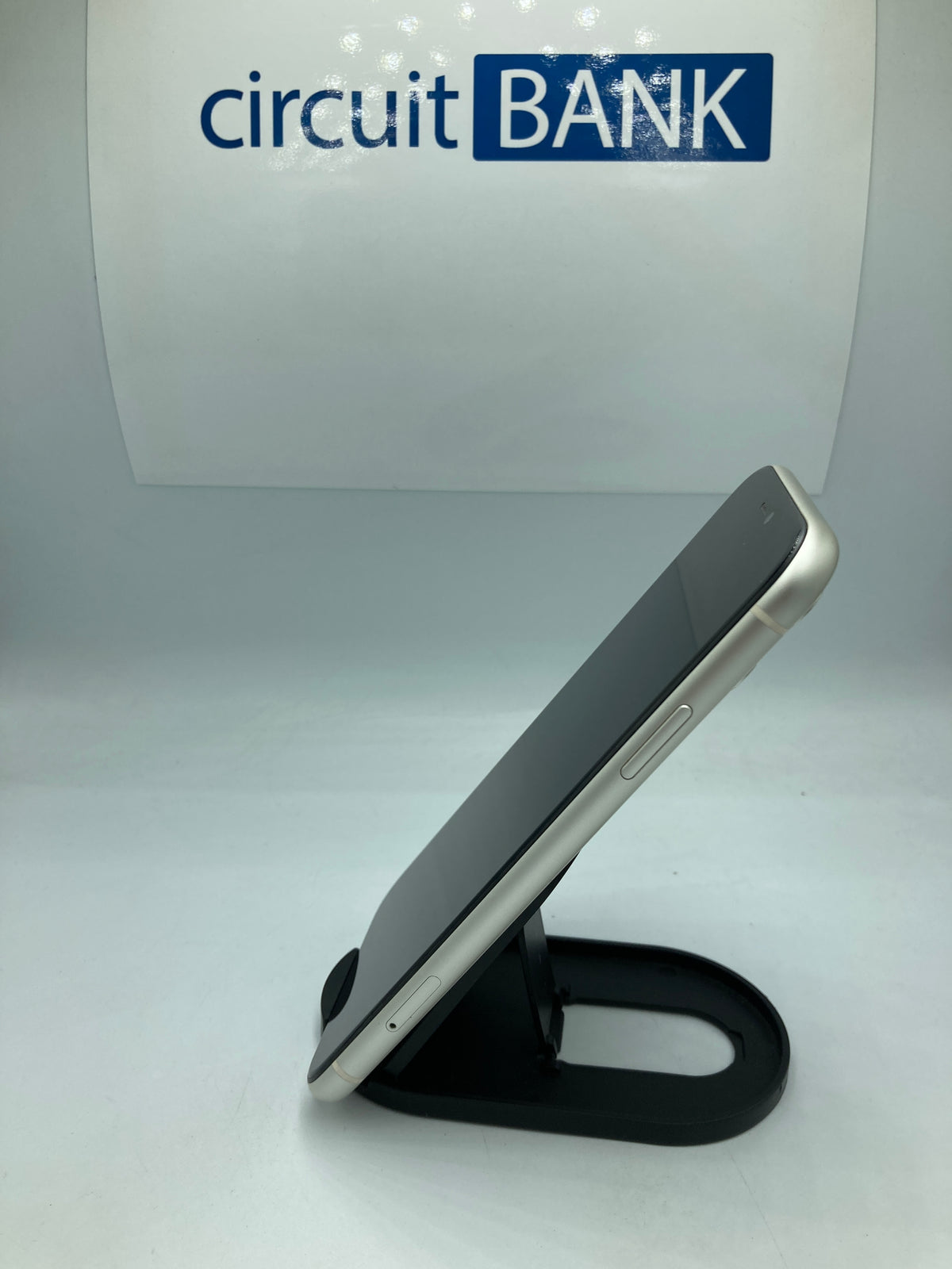 iPhone 11 64gb (Producto único)