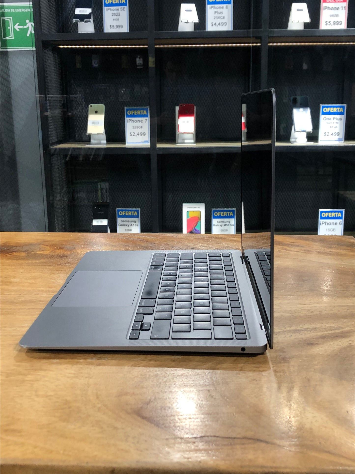 MacBook Air 13 " 2020 (Producto Unico)