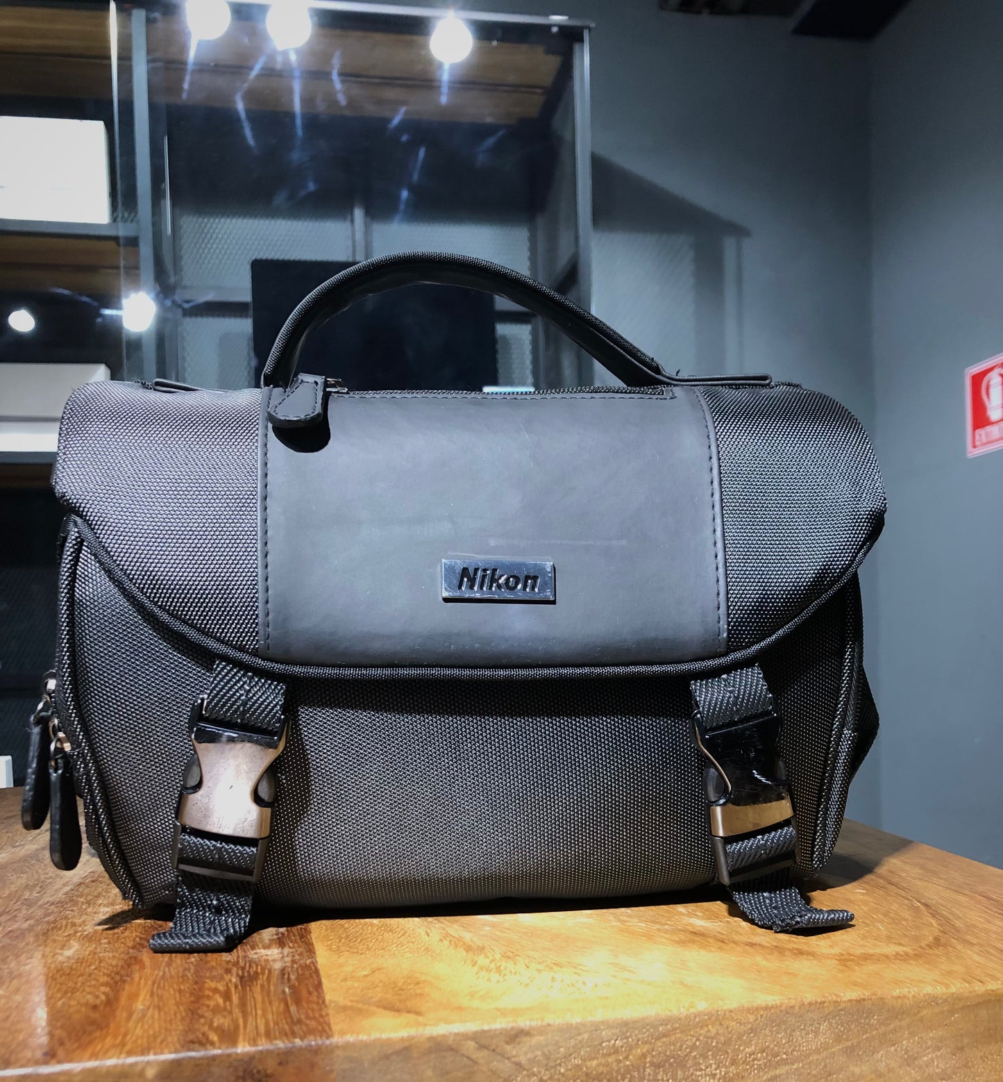 Case Nikon Deluxe Digital SLR Camera (Producto Unico)